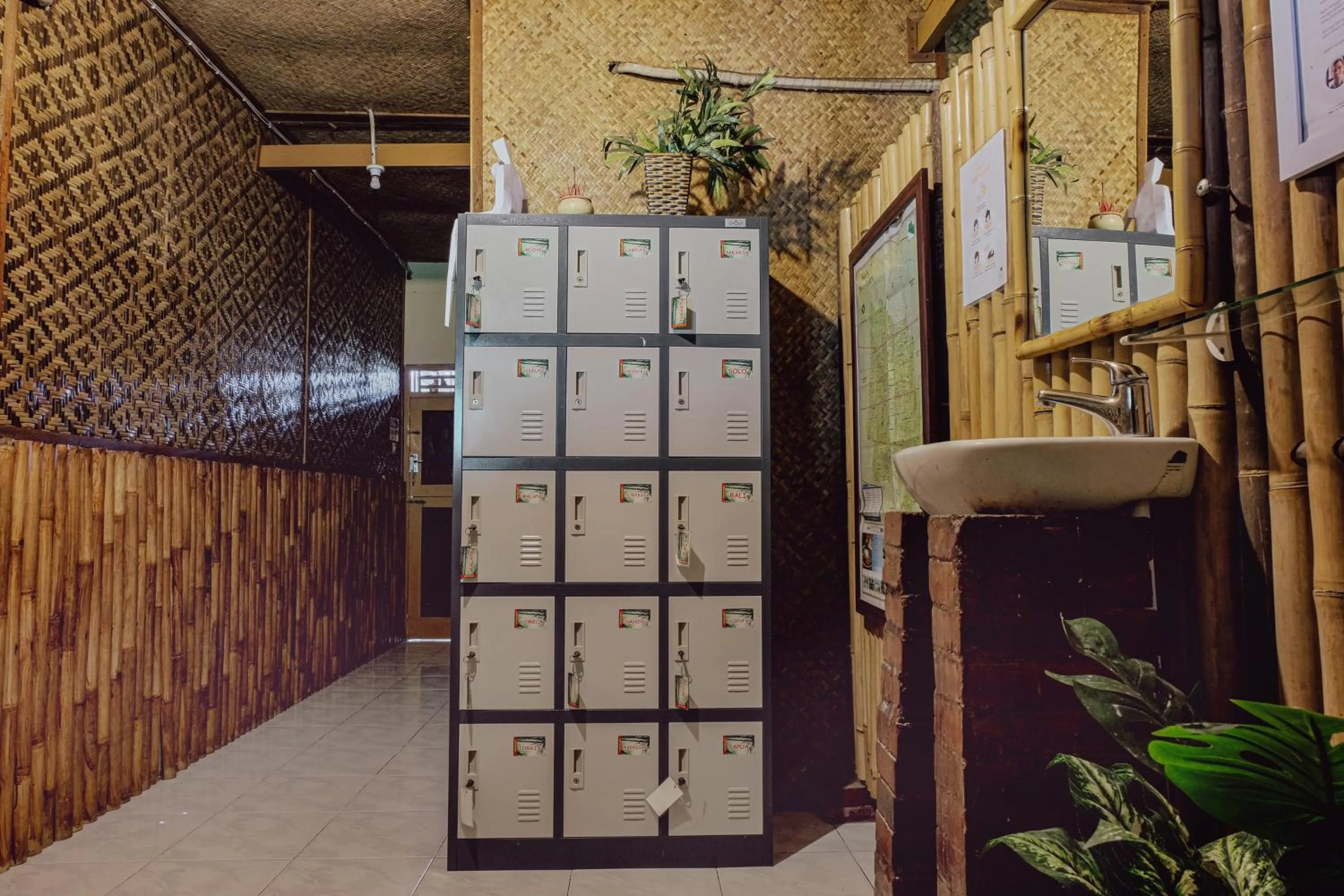 microwave in BILIK BAMBOO HOMESTAY