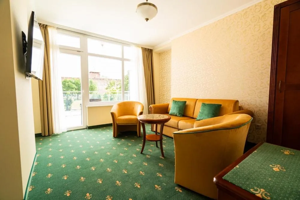 Living room in Elizabeth Hotel