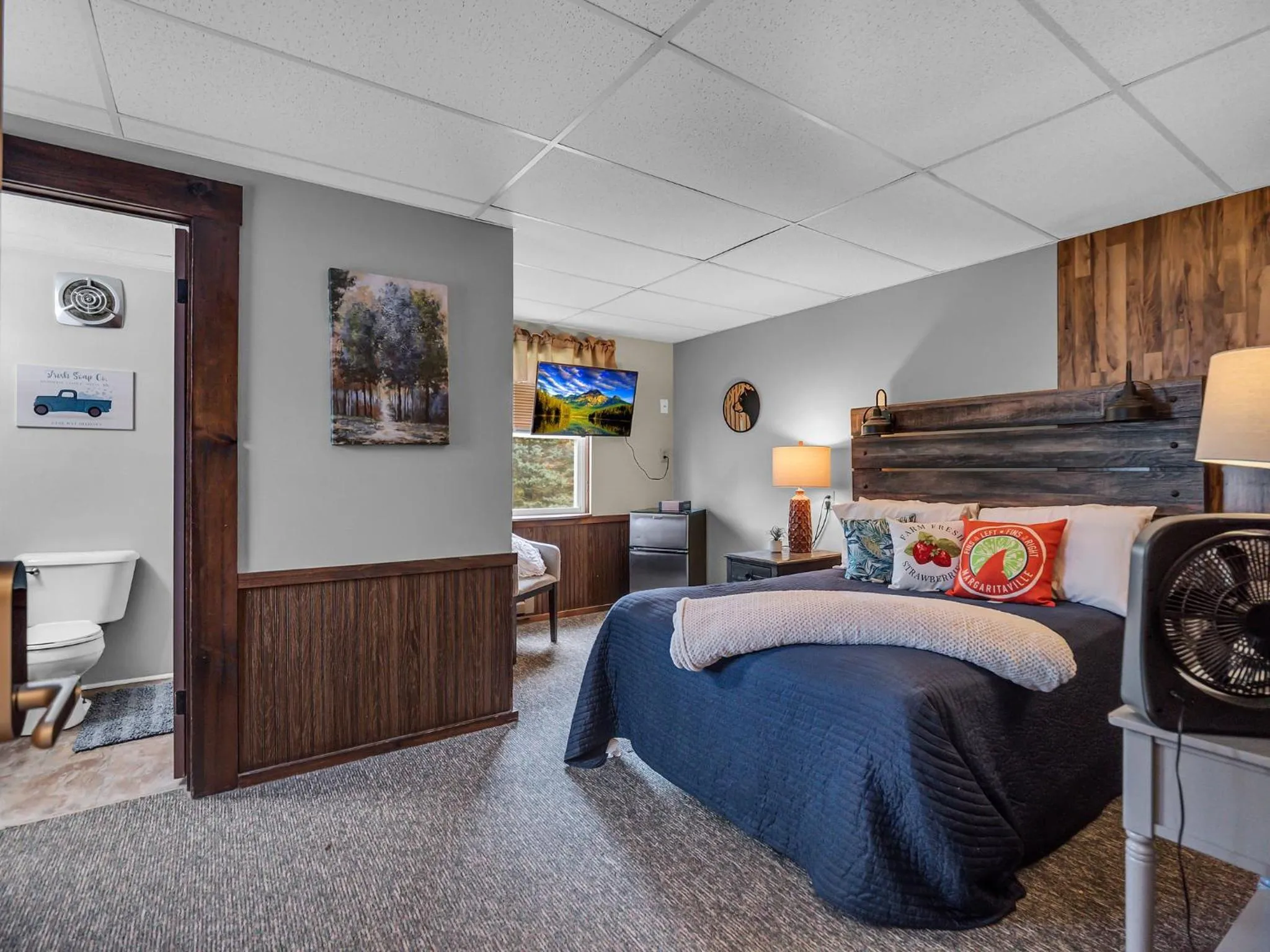 Bed in Timberline Lodge