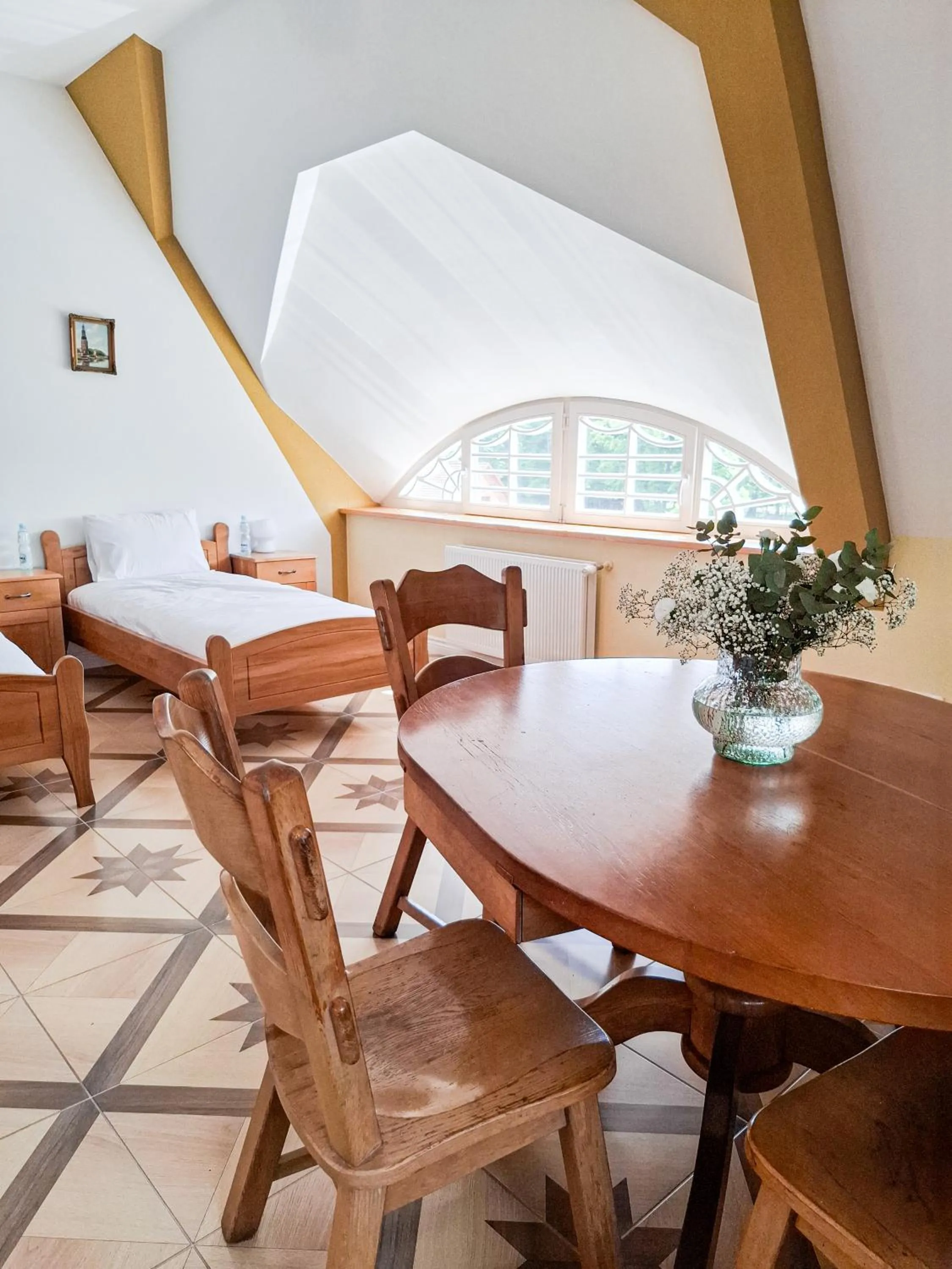 Pałac Bogaczów - noclegi - restauracja - przyjęcia