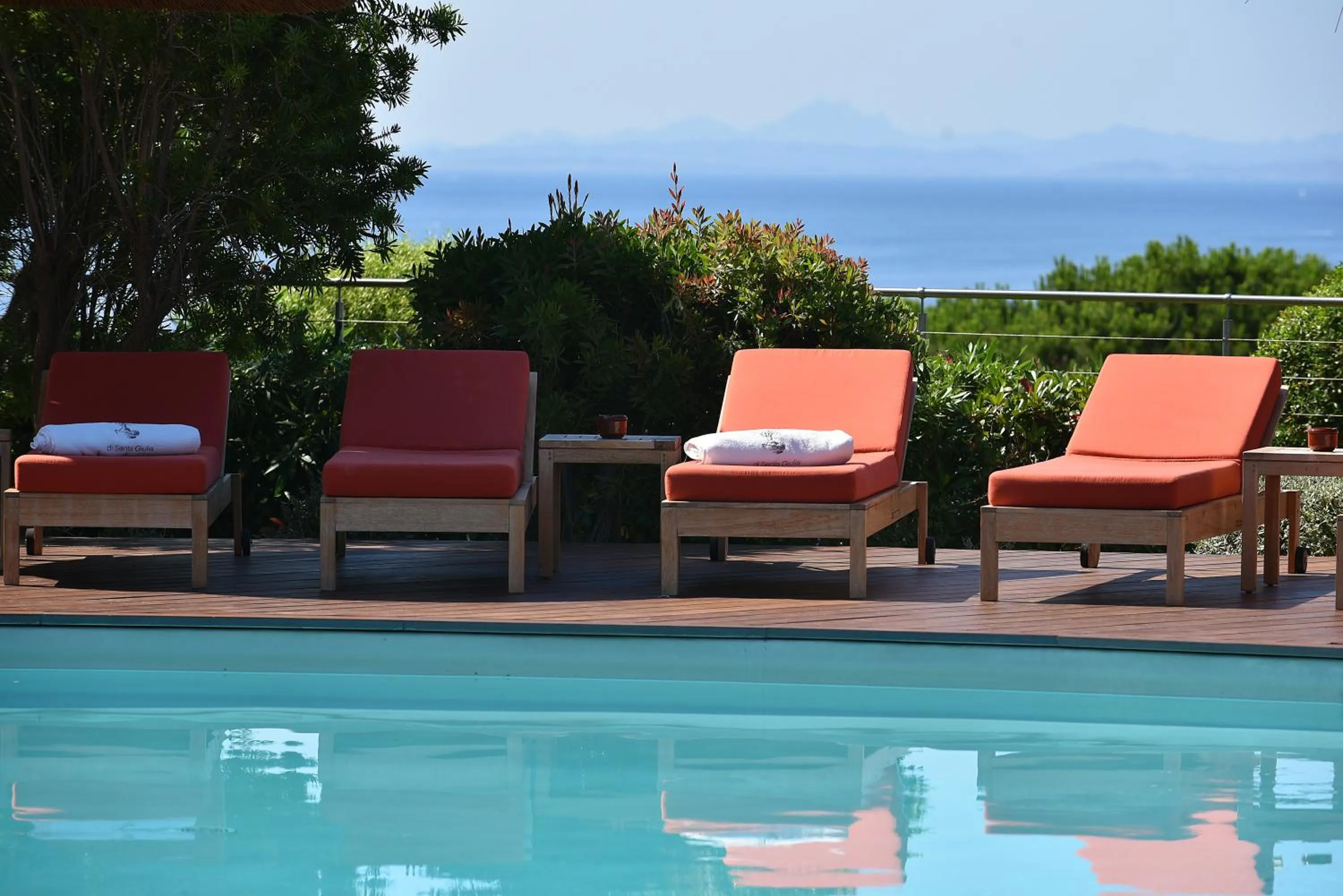 Pool view in Hôtel Alivi Di Santa Giulia