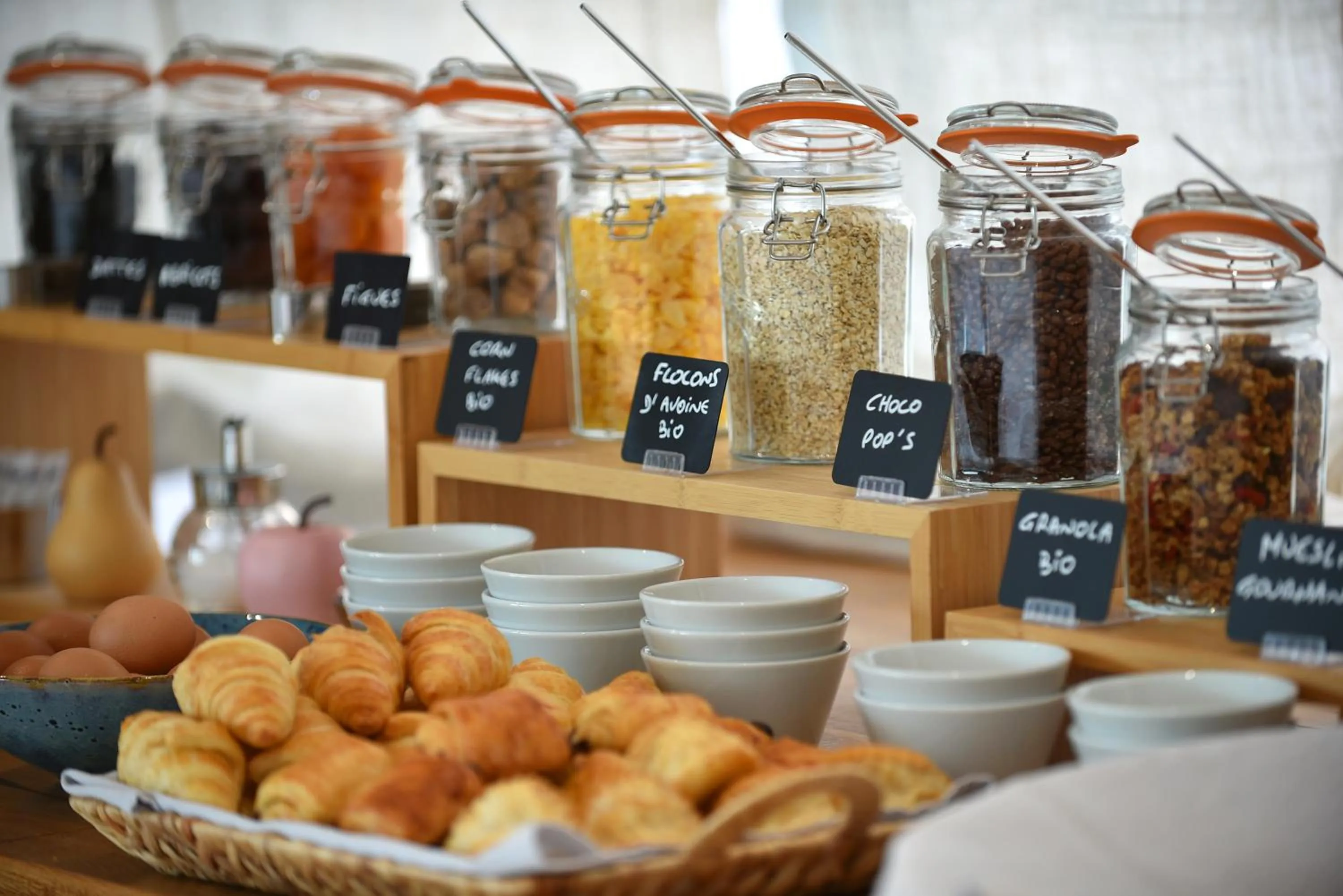 Food and drinks in Hôtel Alivi Di Santa Giulia