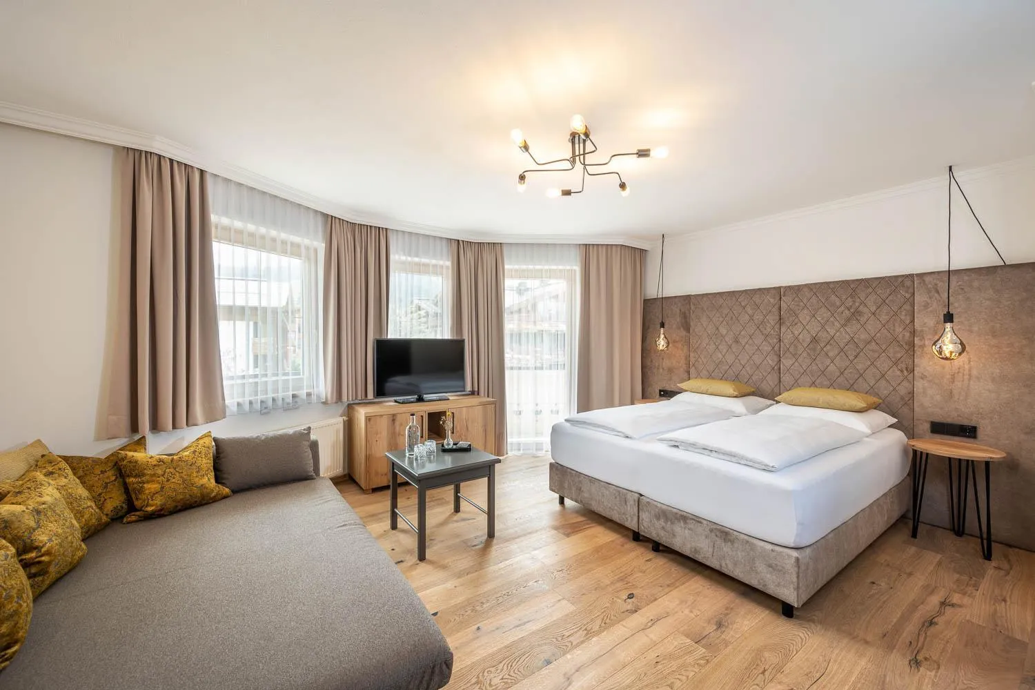 Photo of the whole room, Bed in die HOCHKÖNIGIN - Mountain Resort