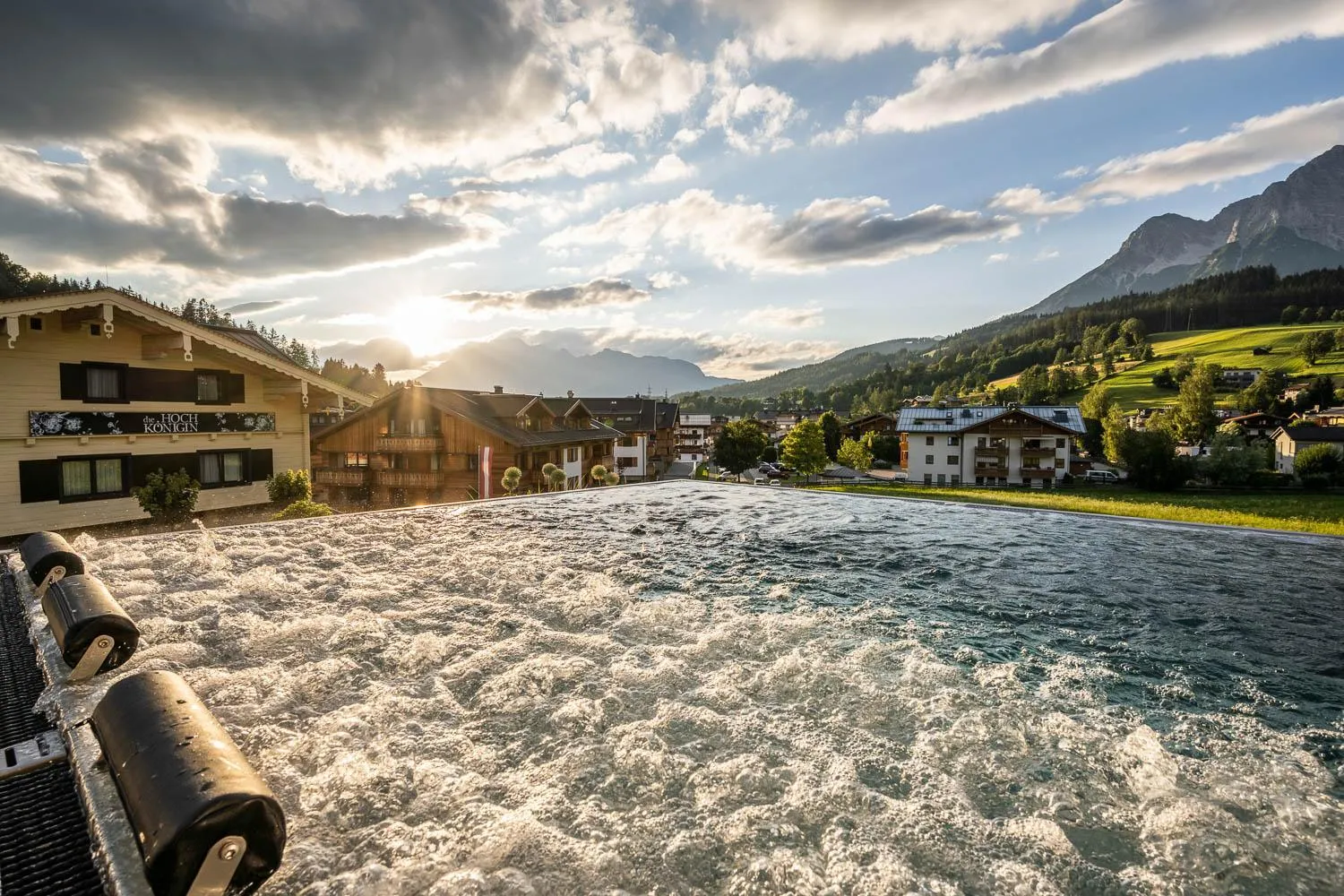 Hot Tub in die HOCHKÖNIGIN - Mountain Resort