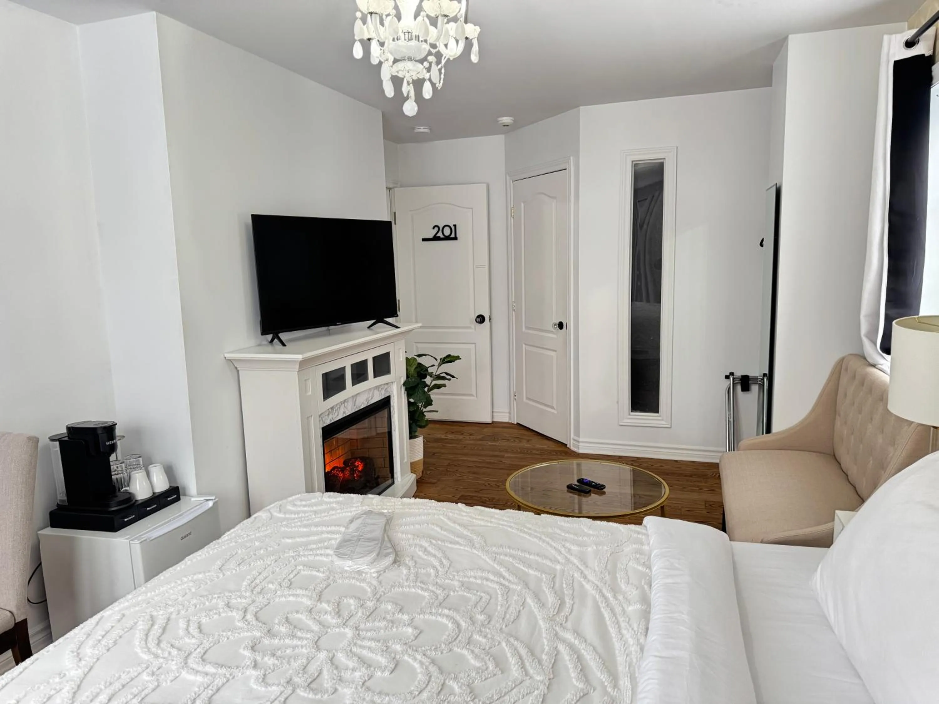 Bed in Le 900 Tremblant Inn Café and Bistro