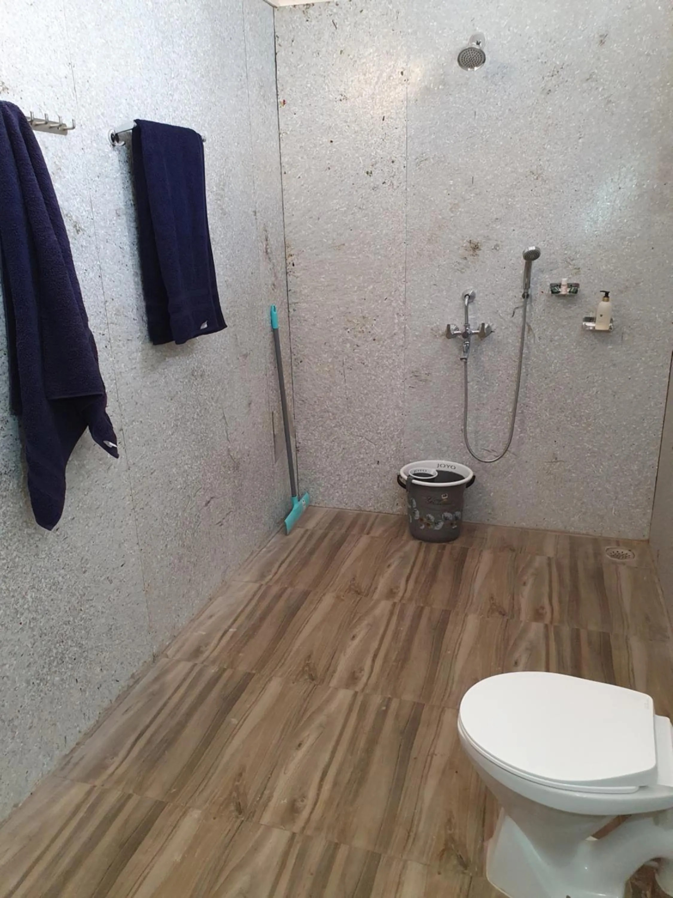 Shower in Saxony Beach Huts