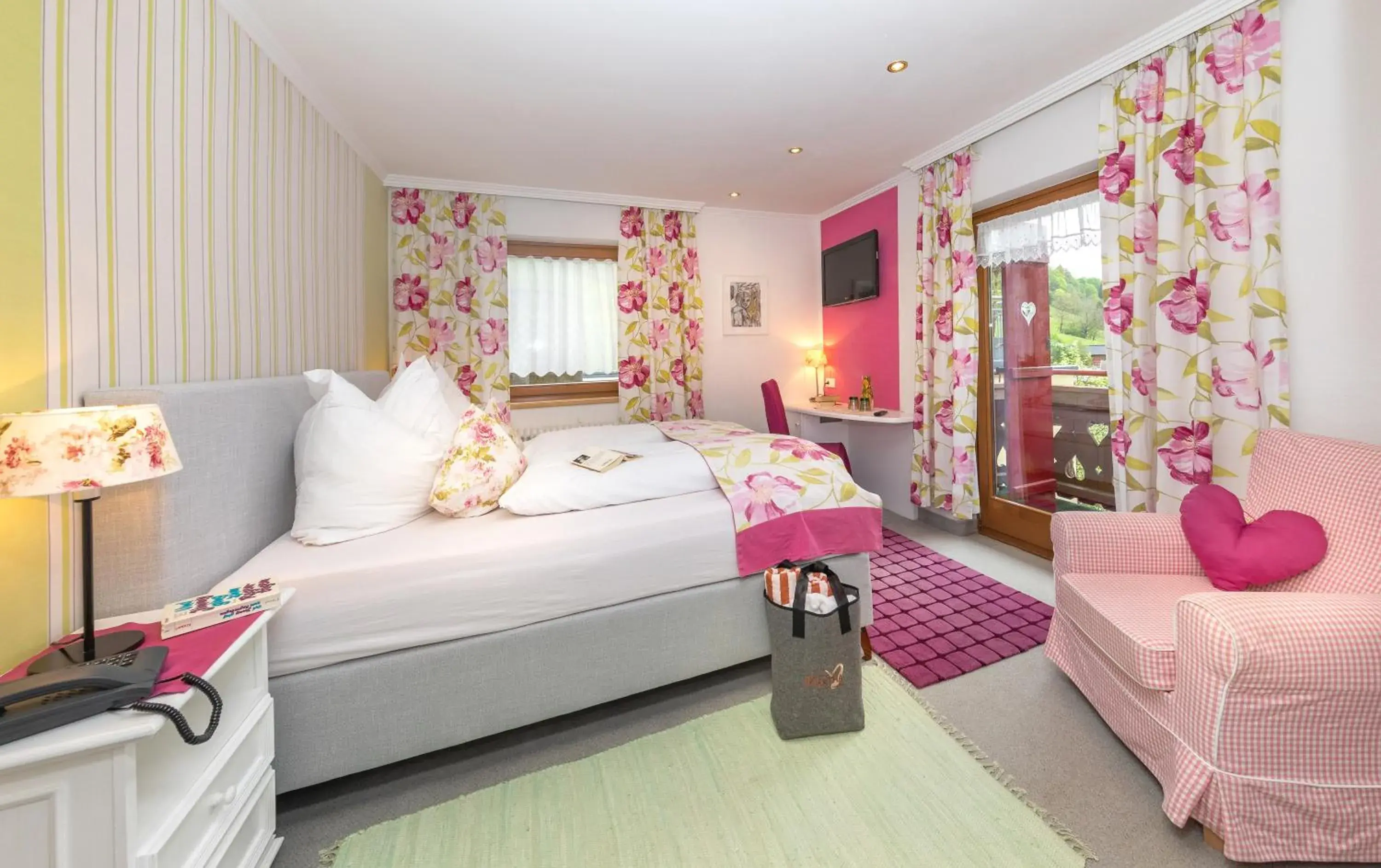 Classic Double Room with Balcony in Boutique Hotel Martha Classic Double Room with Balcony in Boutique Hotel Martha