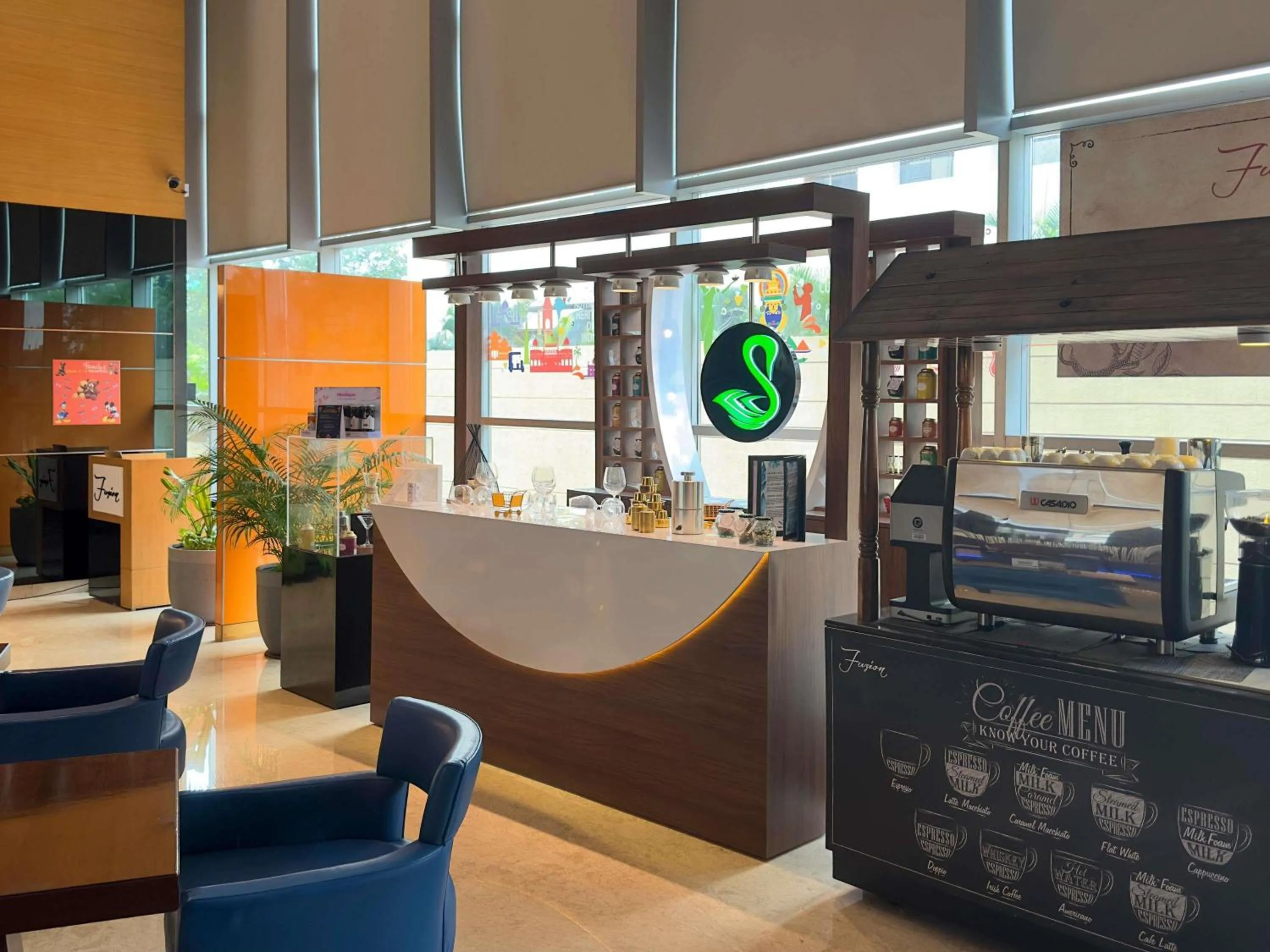 Restaurant/places to eat in Novotel Pune Viman Nagar Road