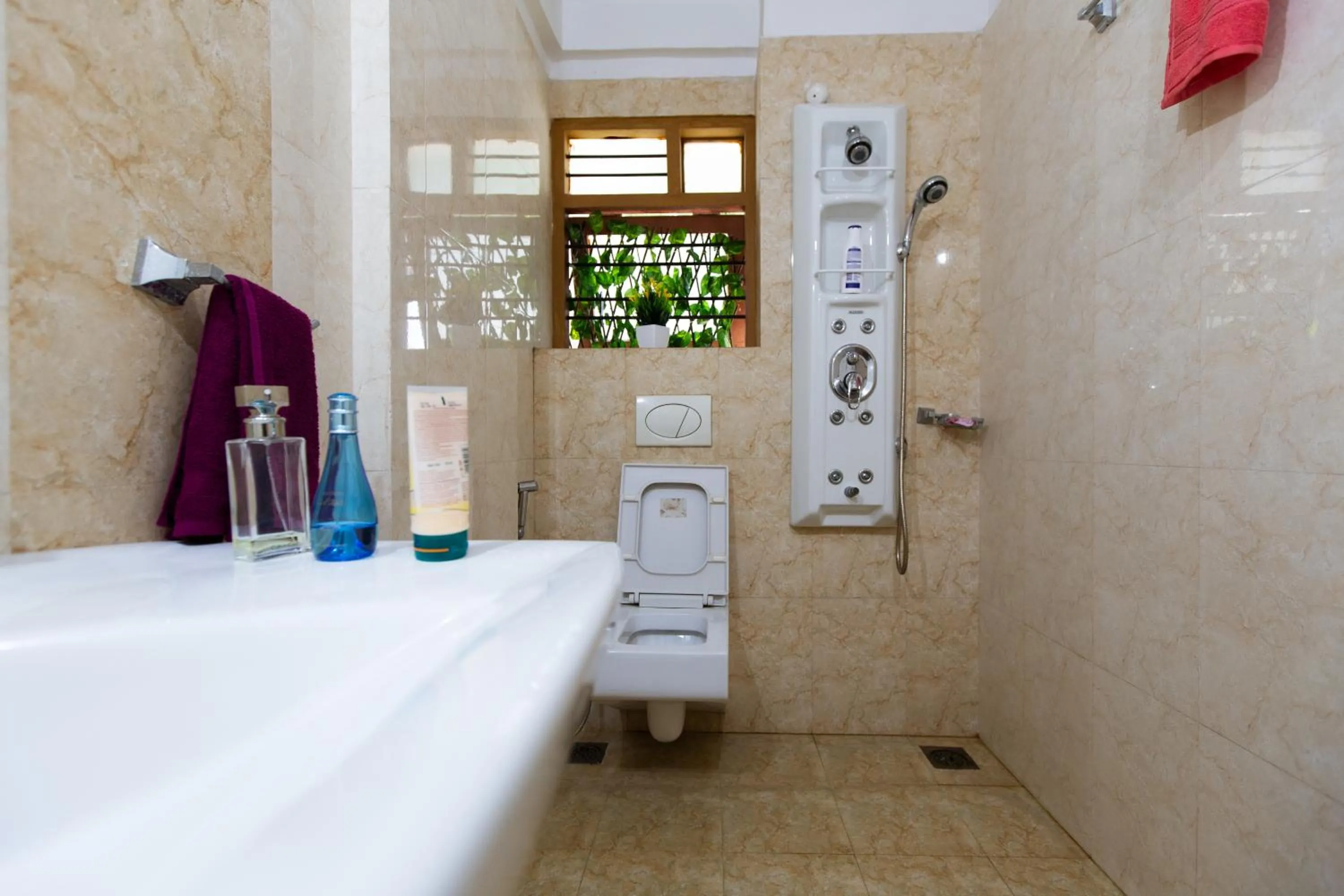 Bathroom in Guesture Serviced Residences, Alta Vista