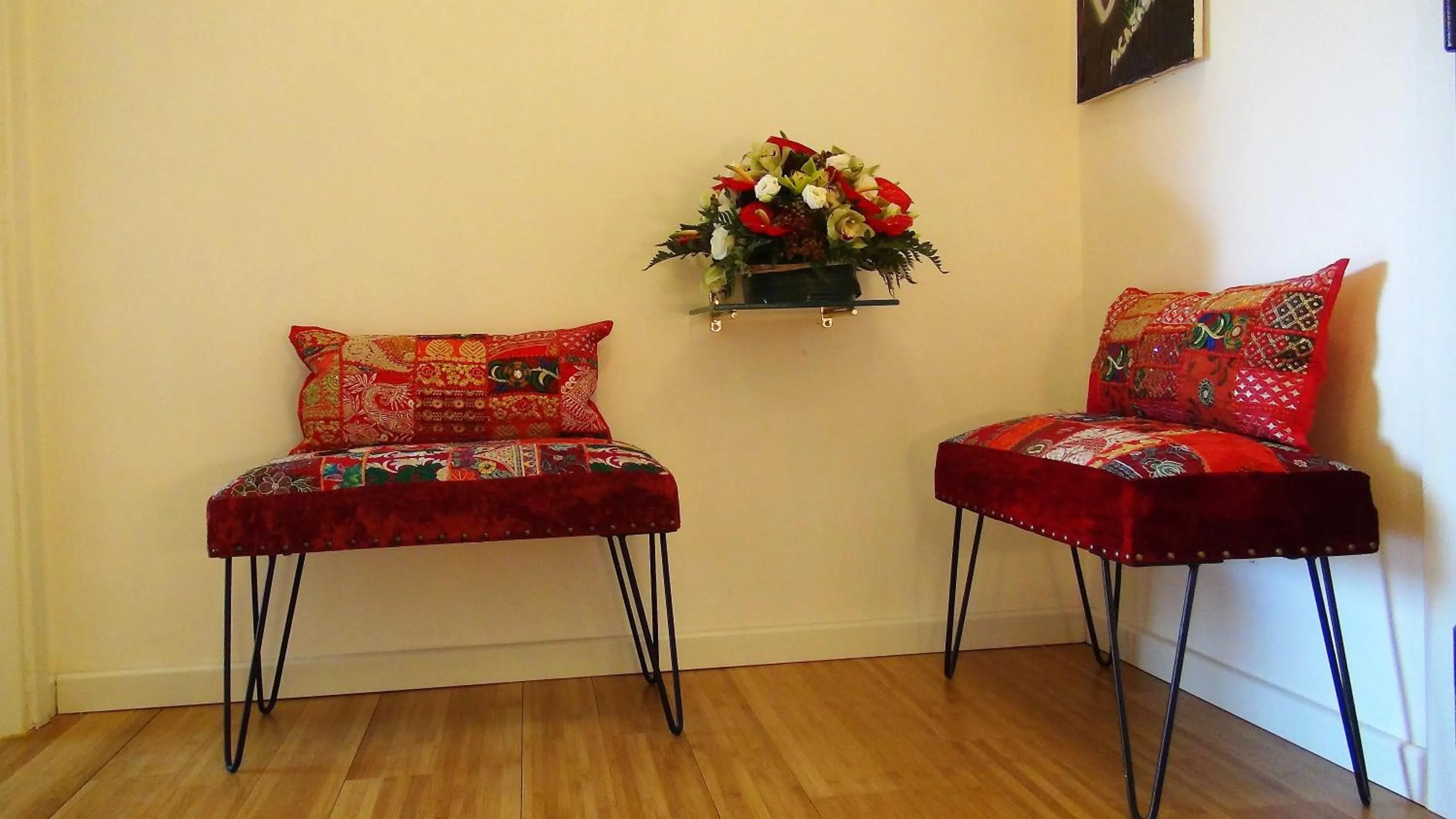 Decorative detail in A Casa Di Enza