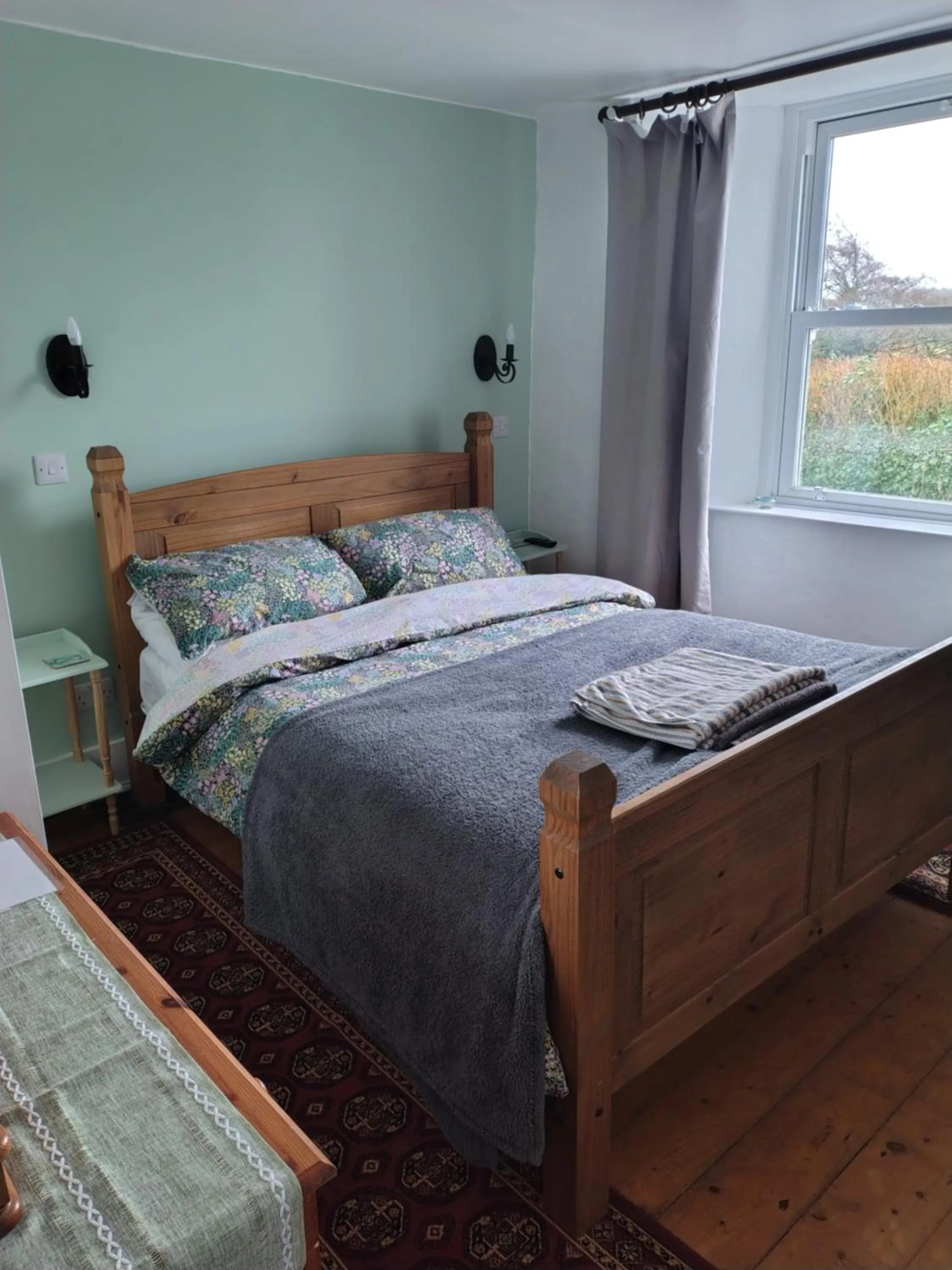 Bed in Sharlands Farm Bed and Breakfast