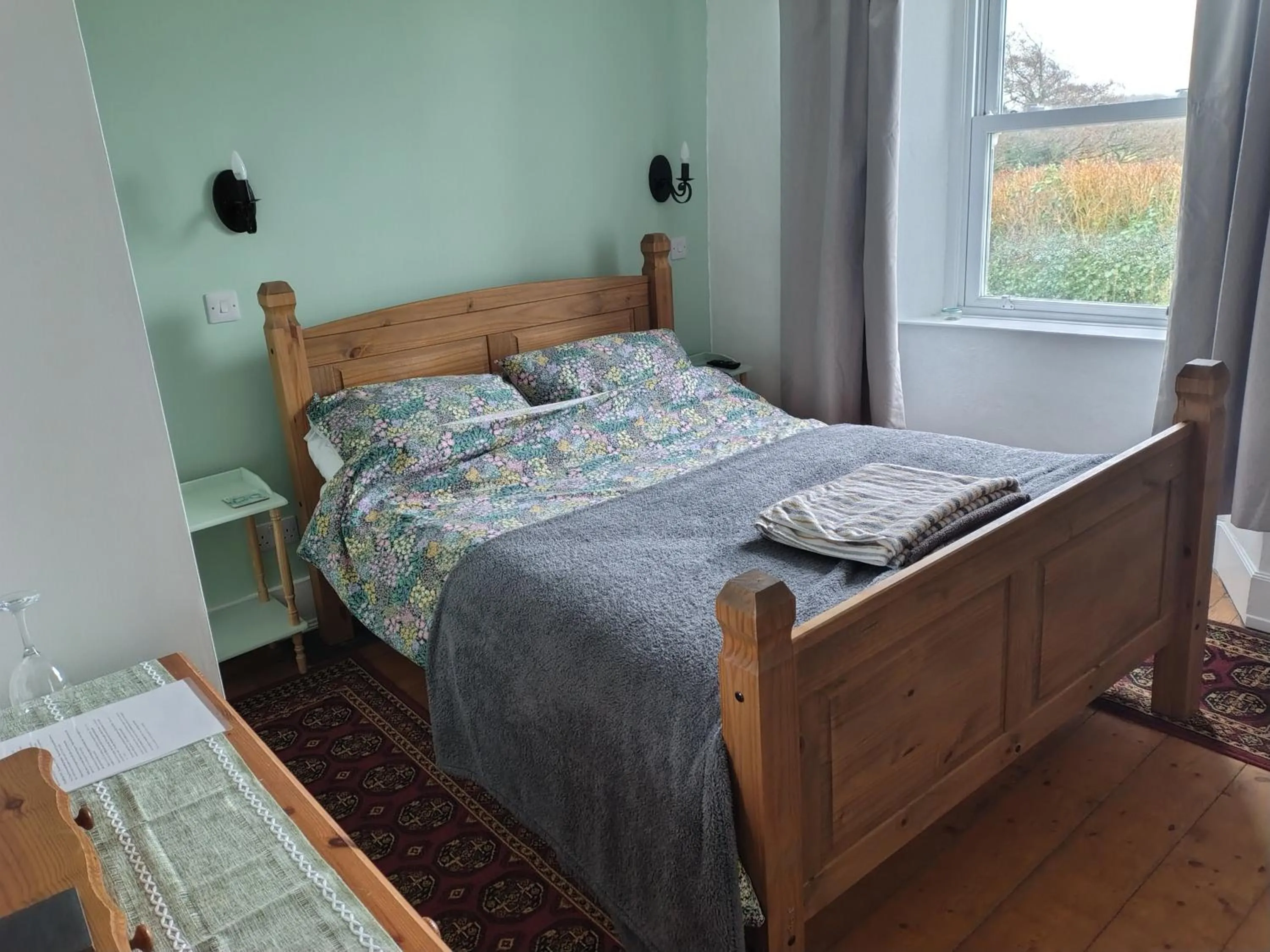 Bed in Sharlands Farm Bed and Breakfast