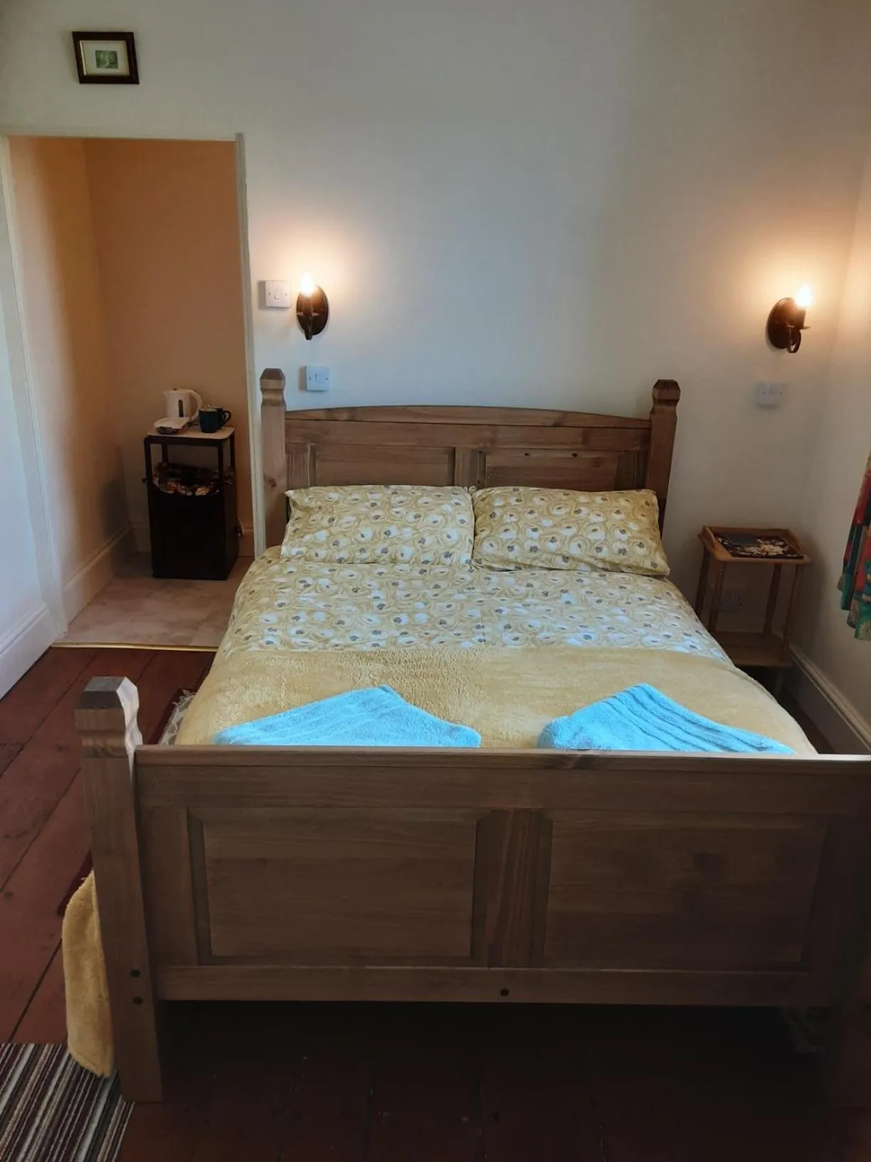 Bedroom, Bed in Sharlands Farm Bed and Breakfast