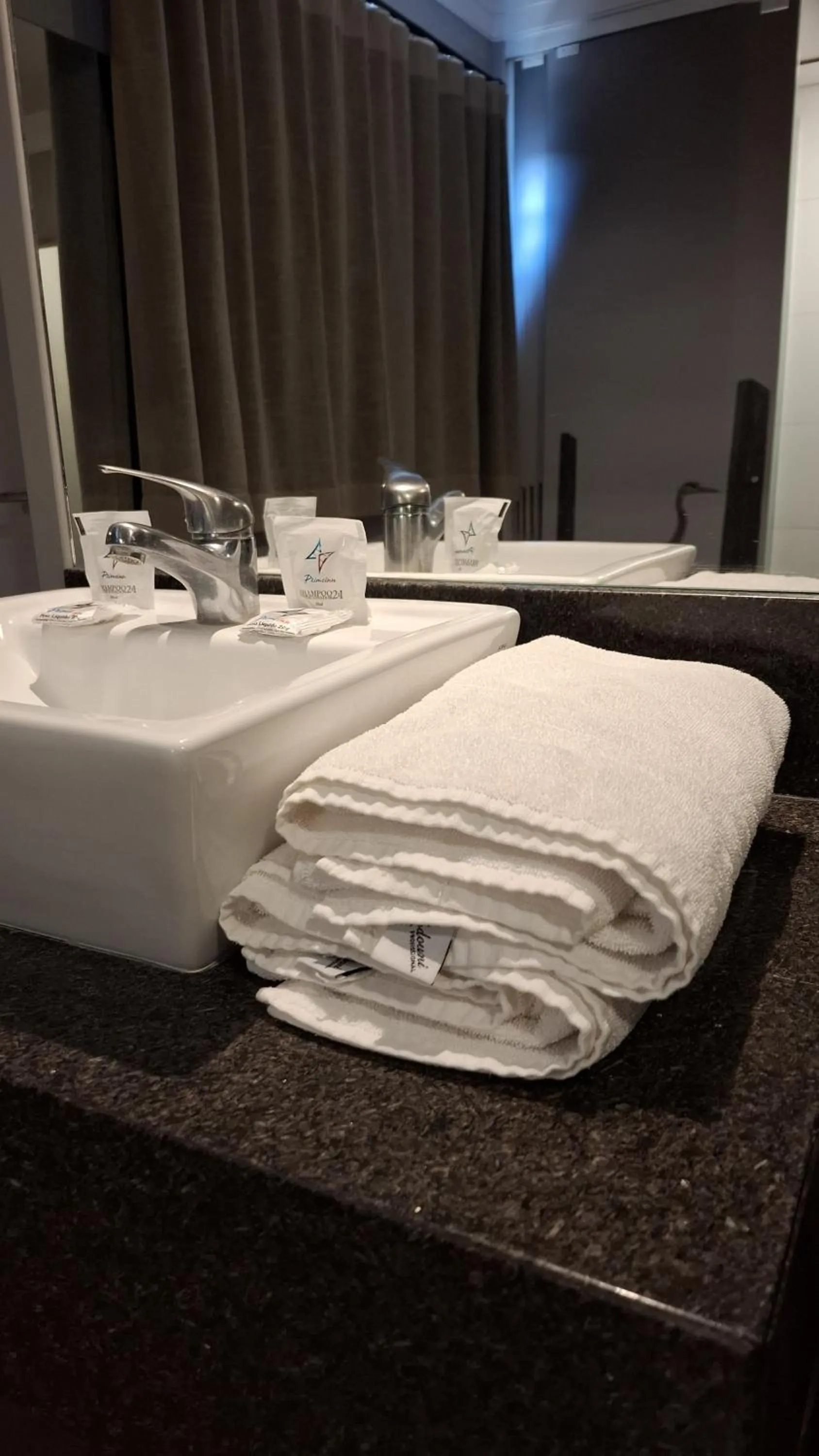 Bathroom in Hotel PrimeInn