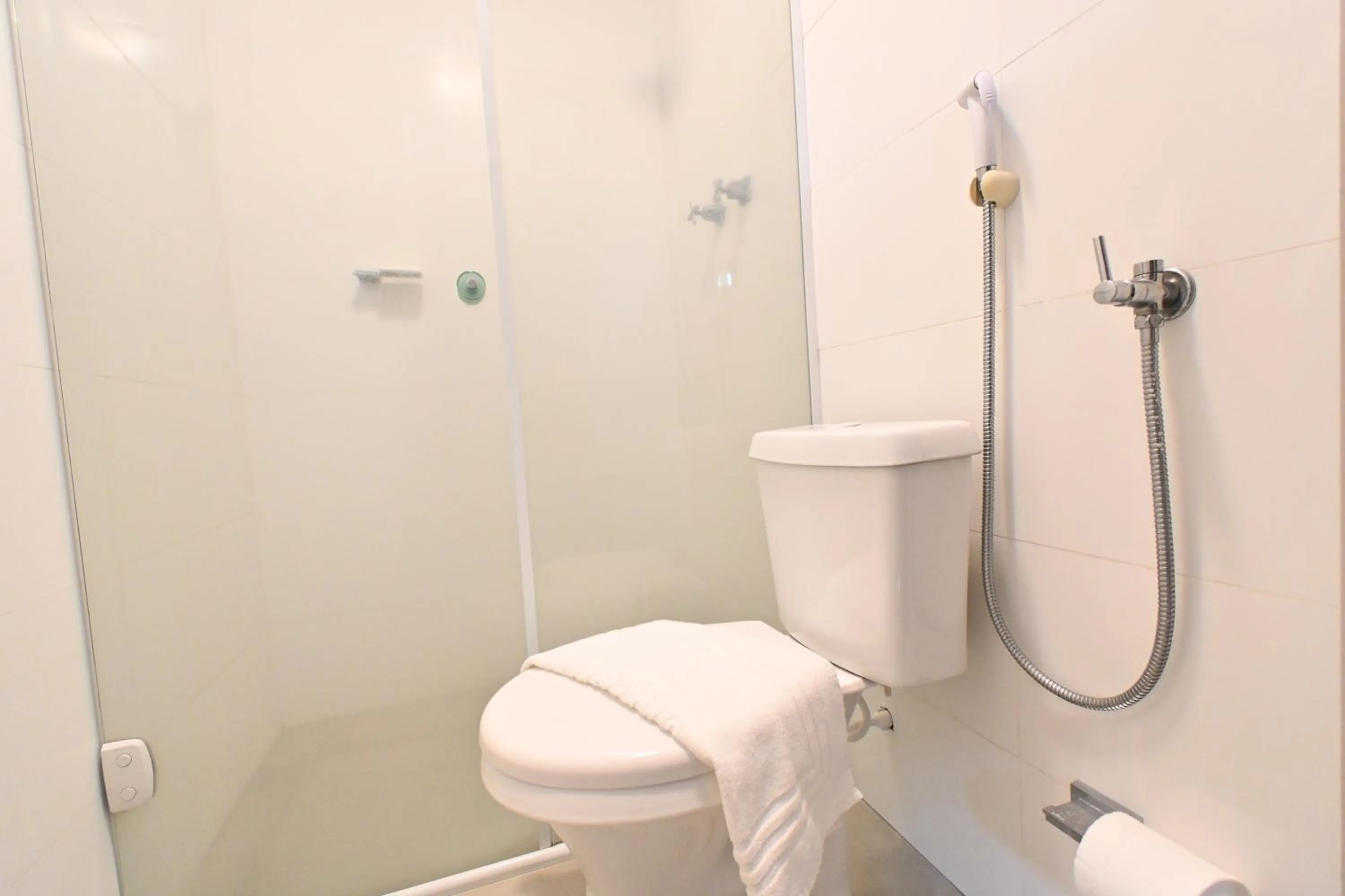 Toilet in Hotel PrimeInn