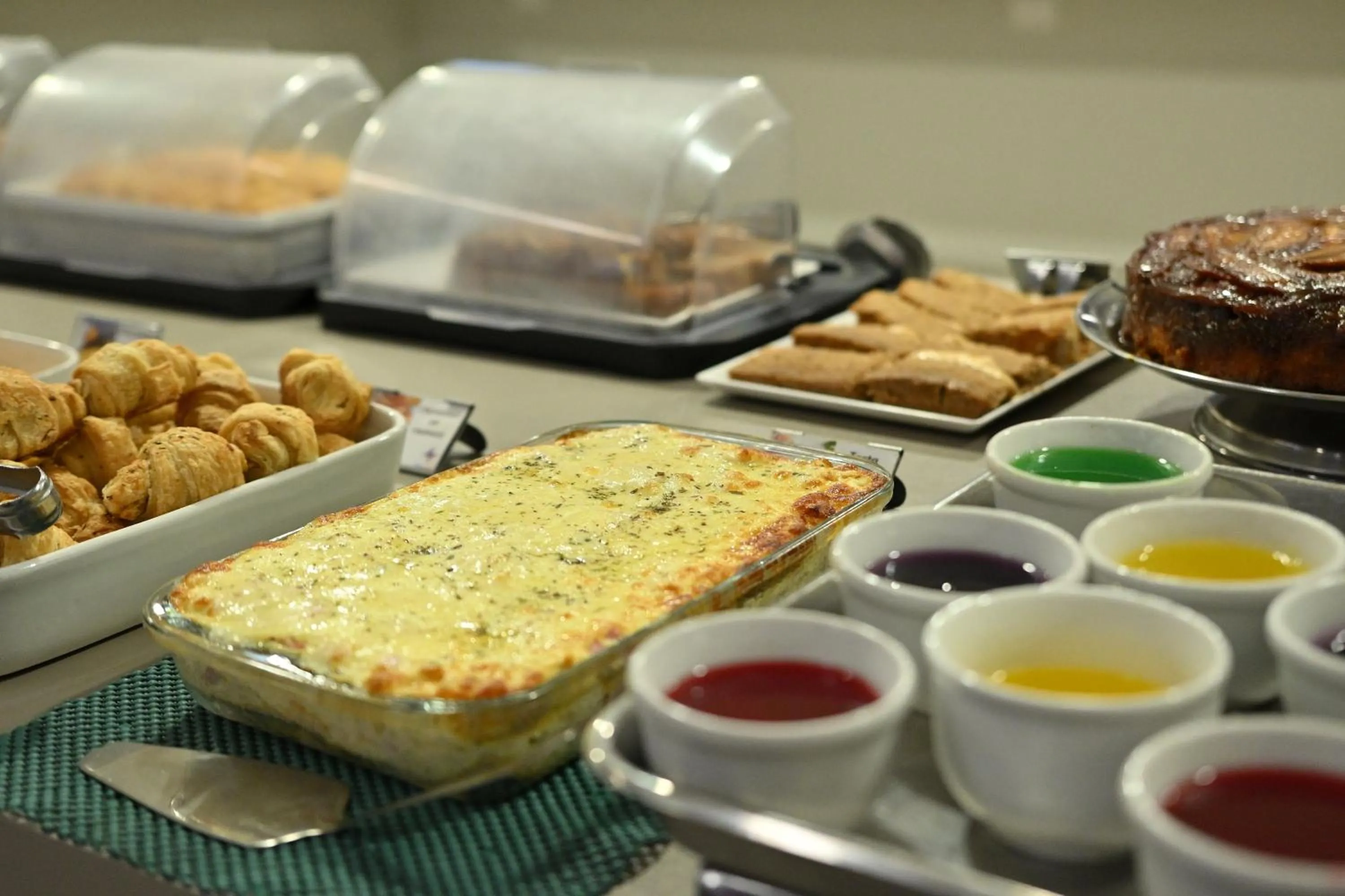 Food and drinks in Hotel PrimeInn