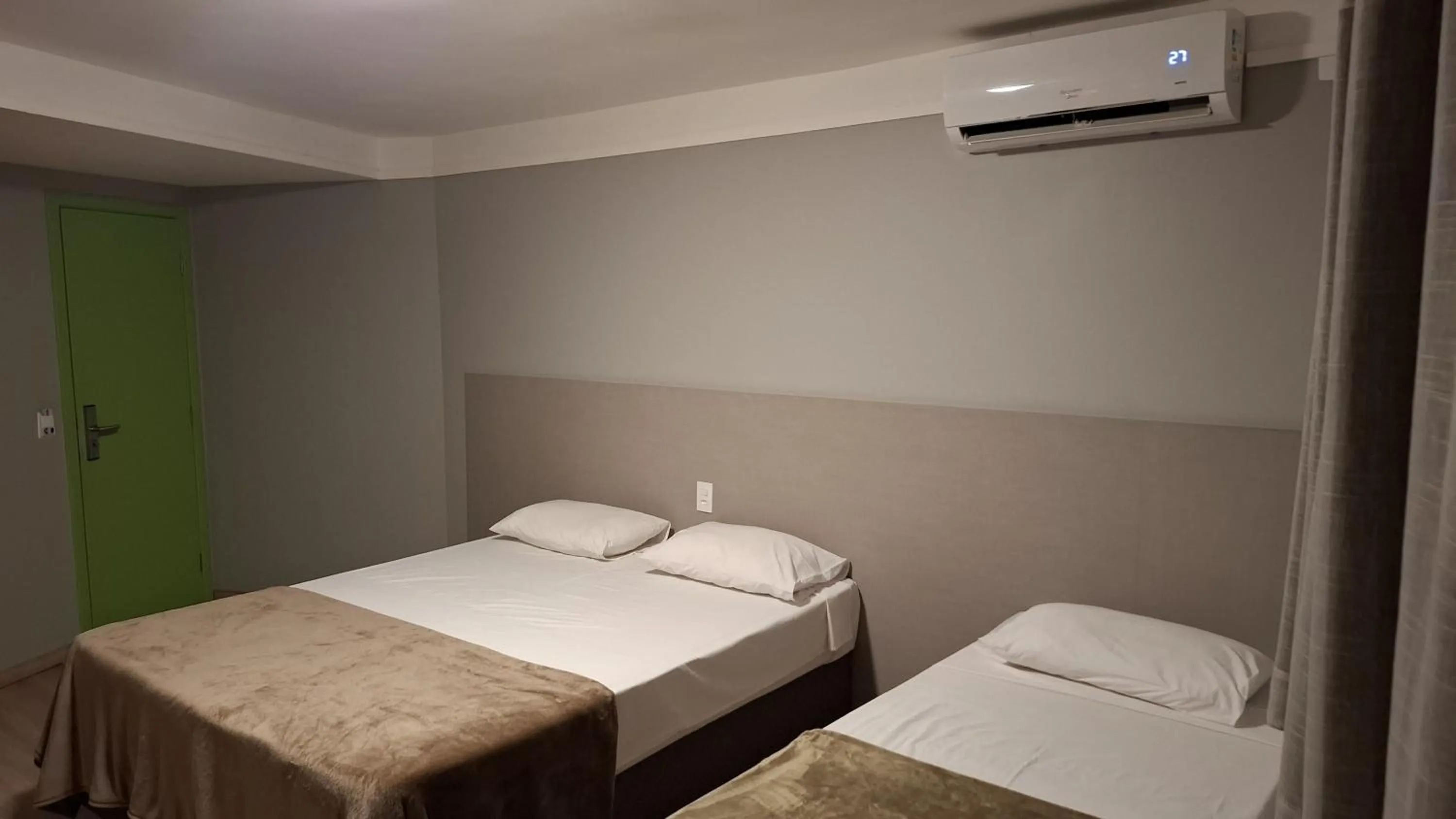 Bedroom, Bed in Hotel PrimeInn