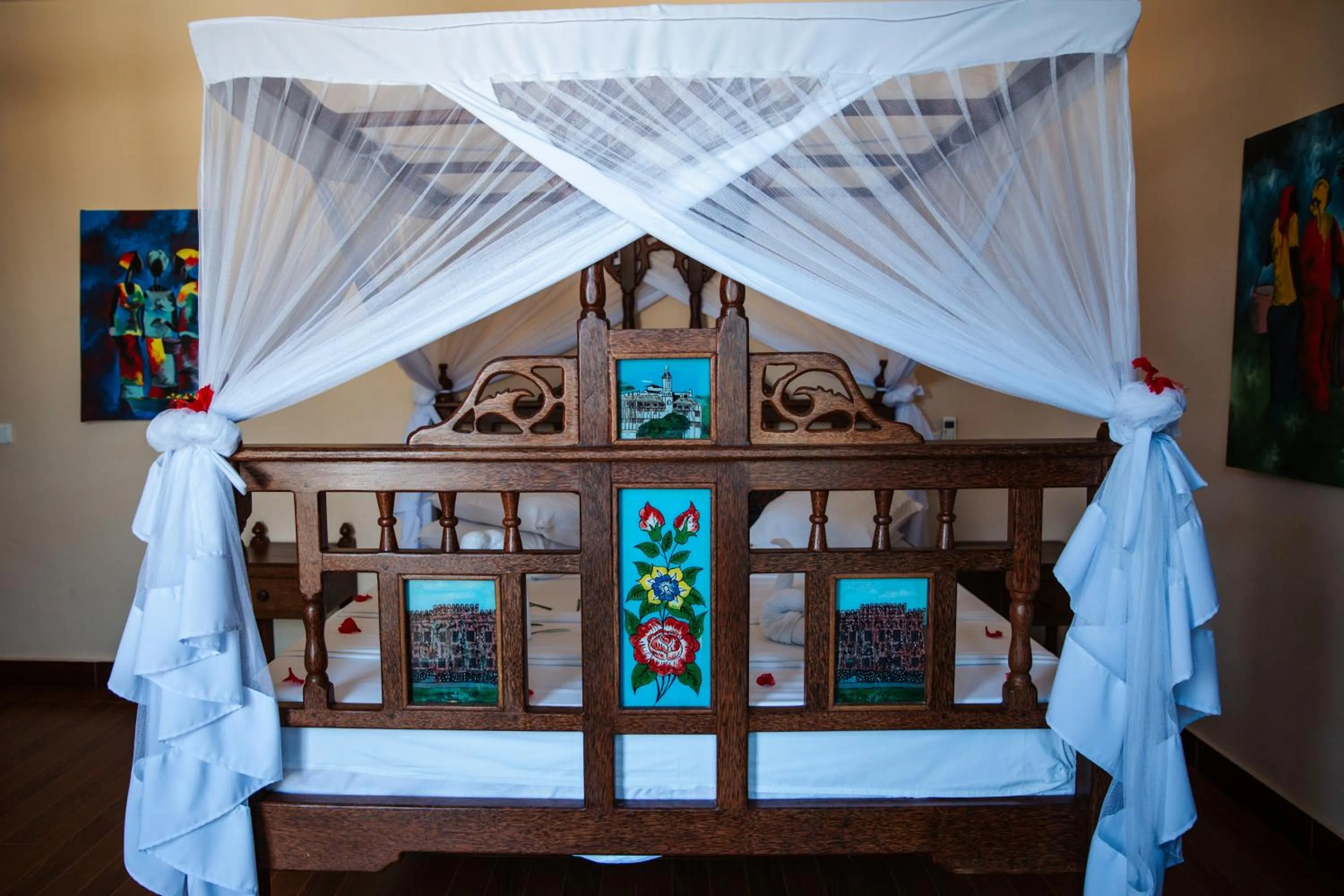 Bed in Mambo Paradise