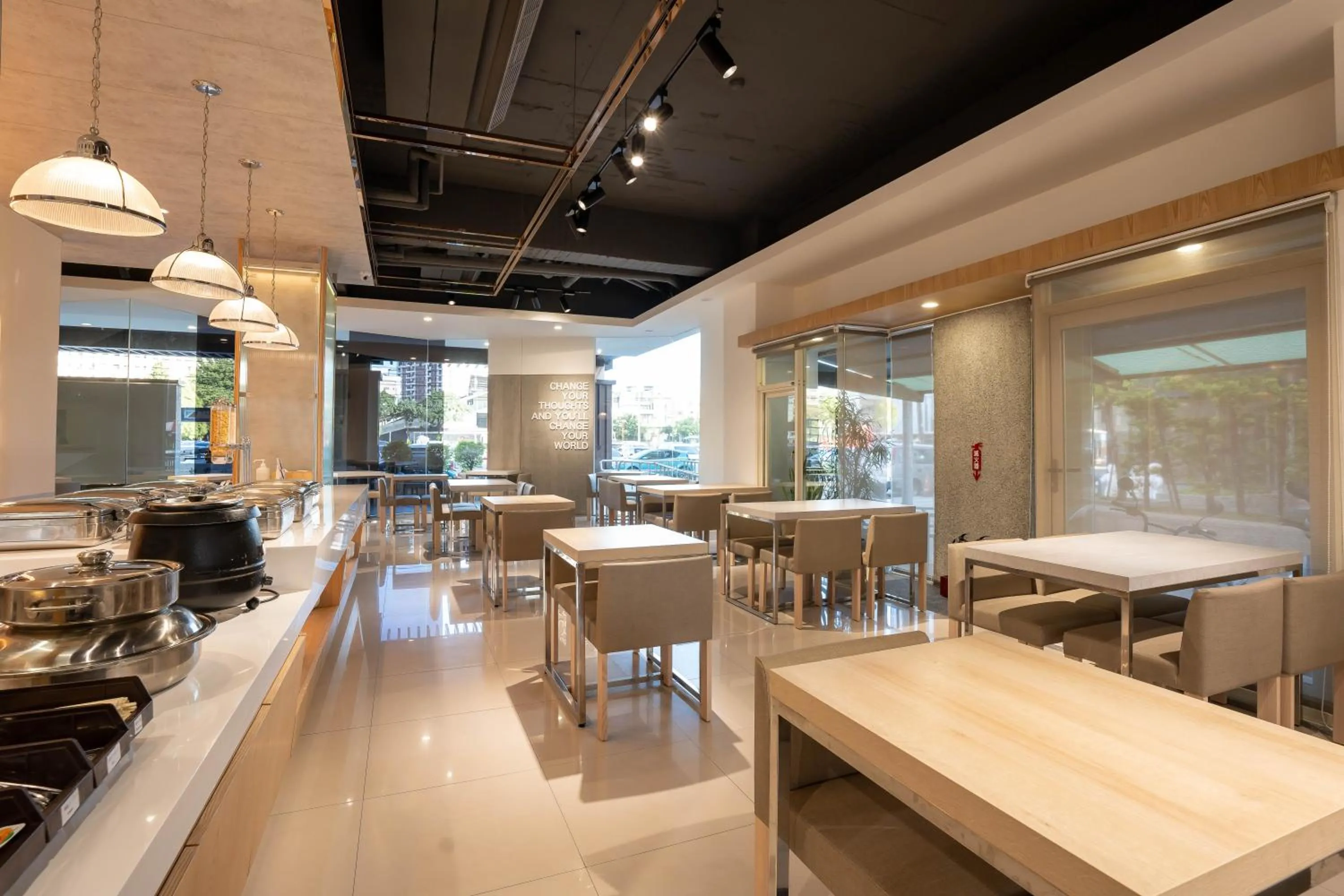 Breakfast in The Cloud Hotel