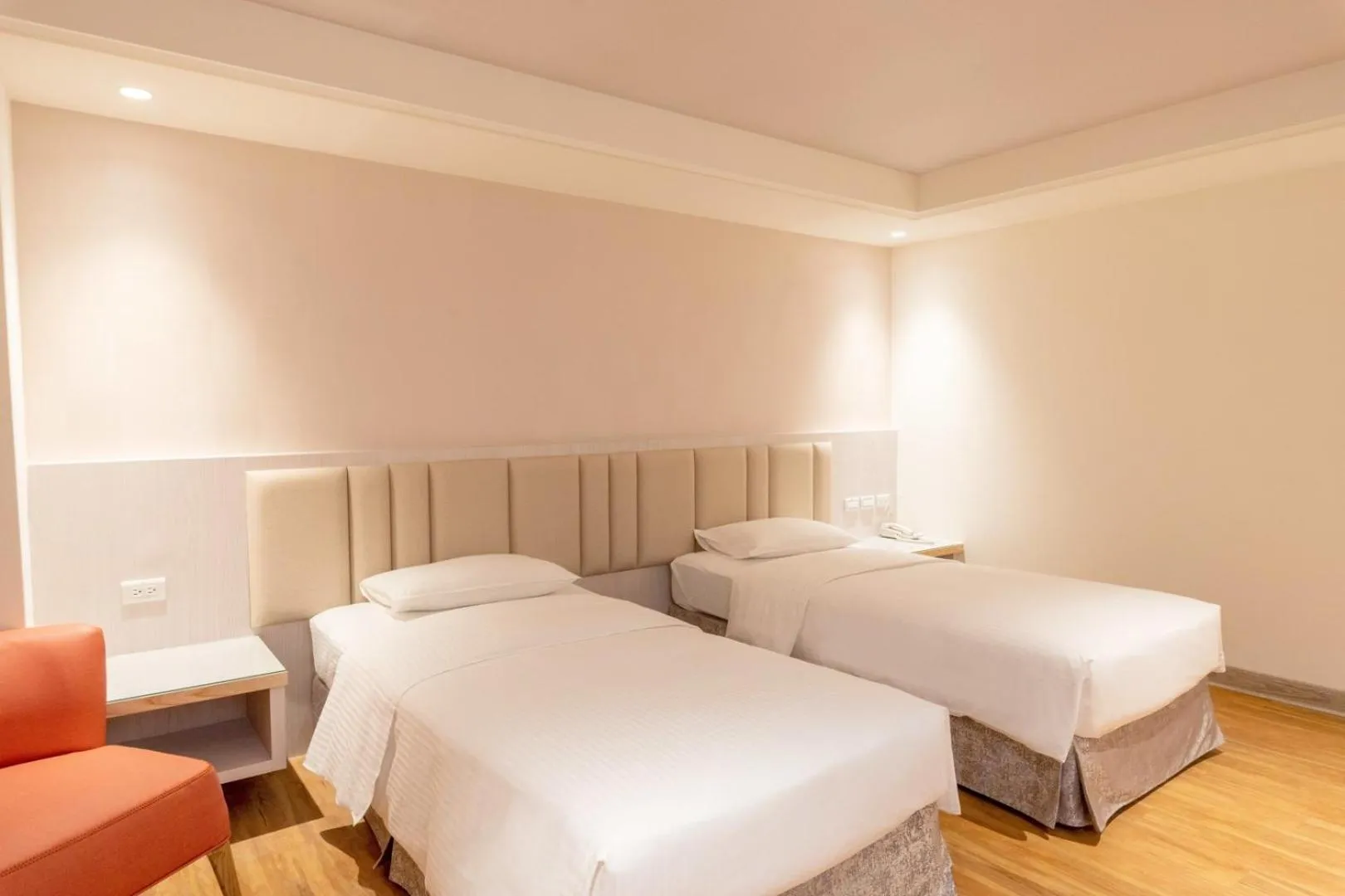 Bed in The Cloud Hotel