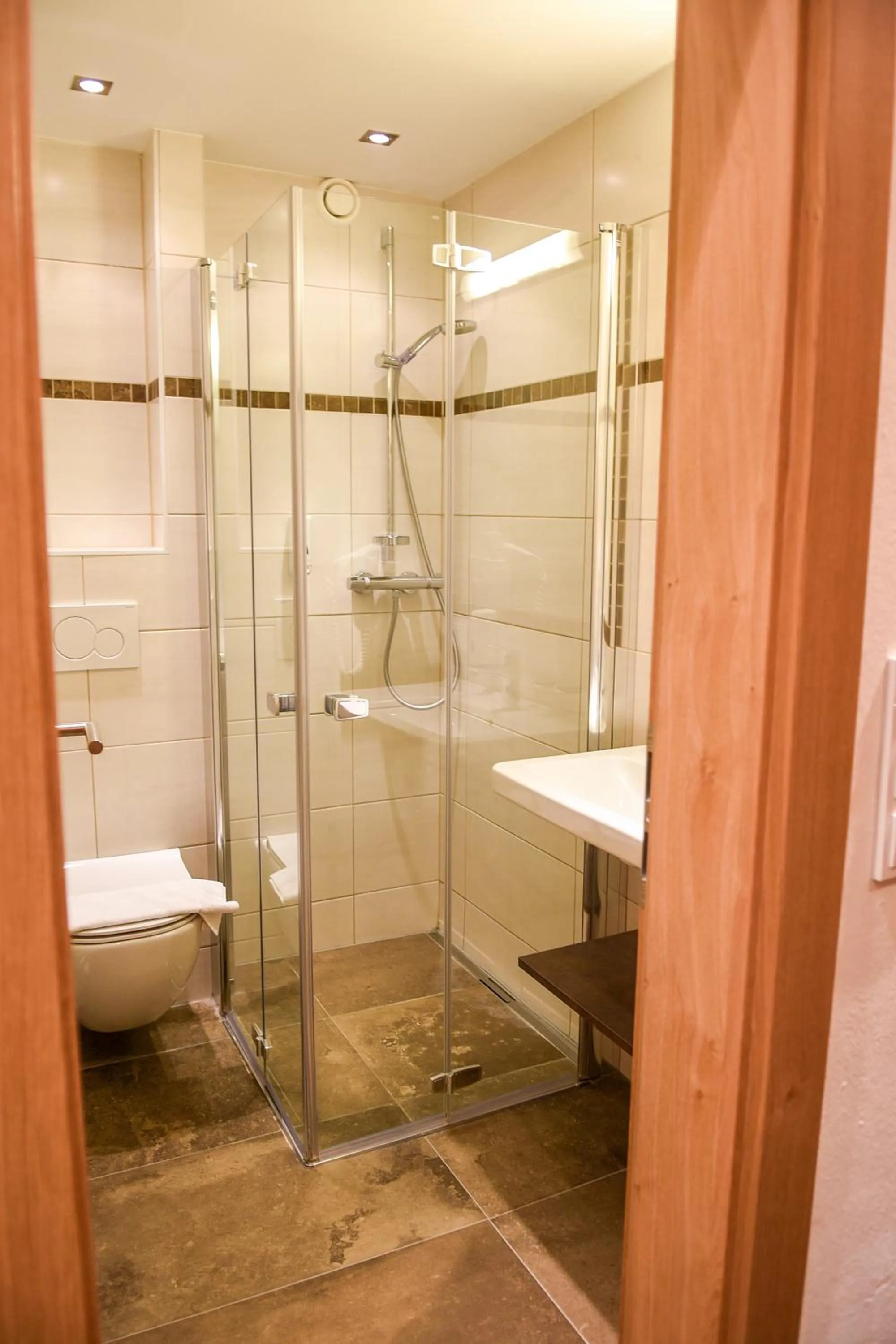 Shower in Salzburger Dolomitenhof