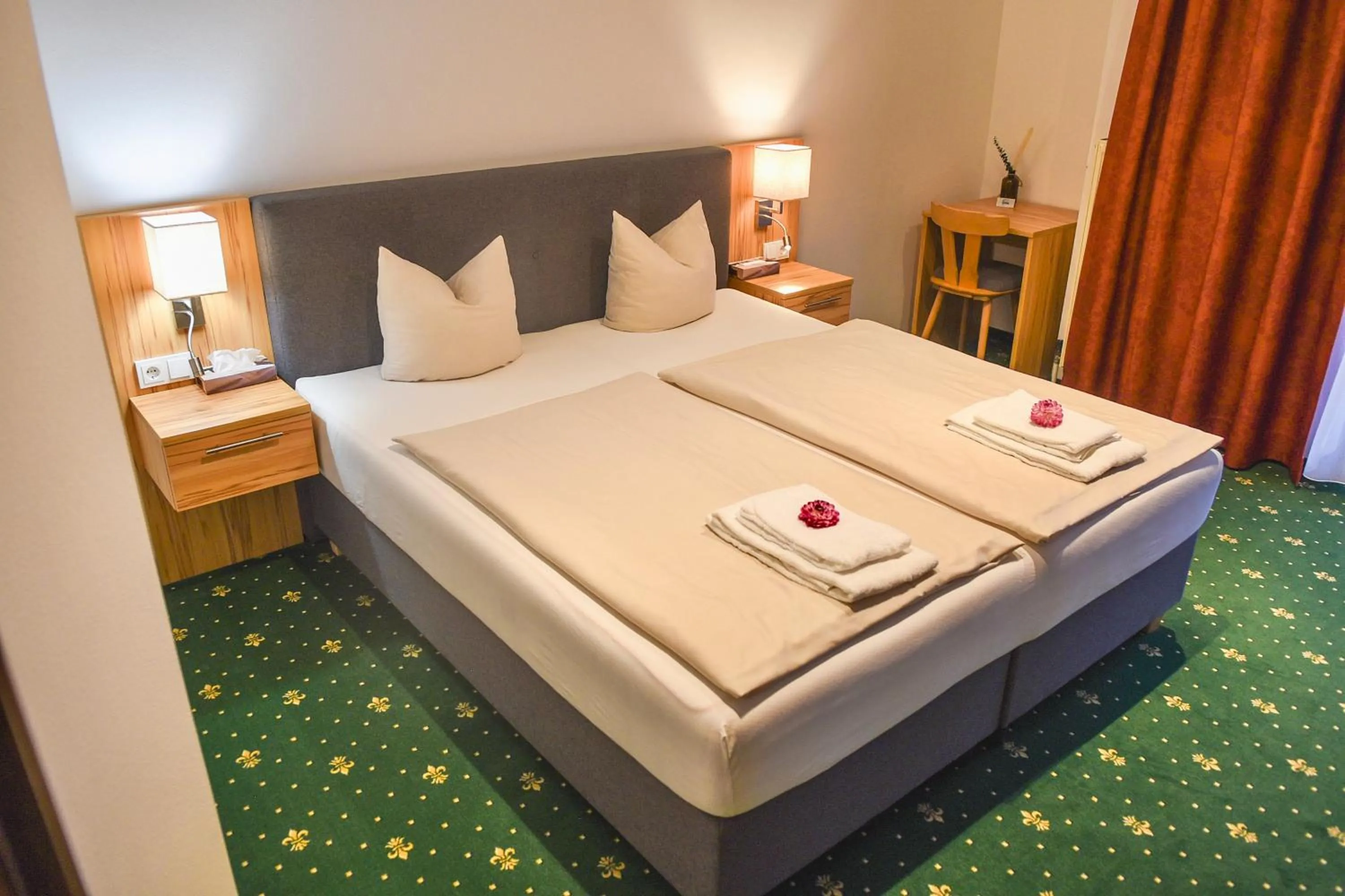 Bed in Salzburger Dolomitenhof