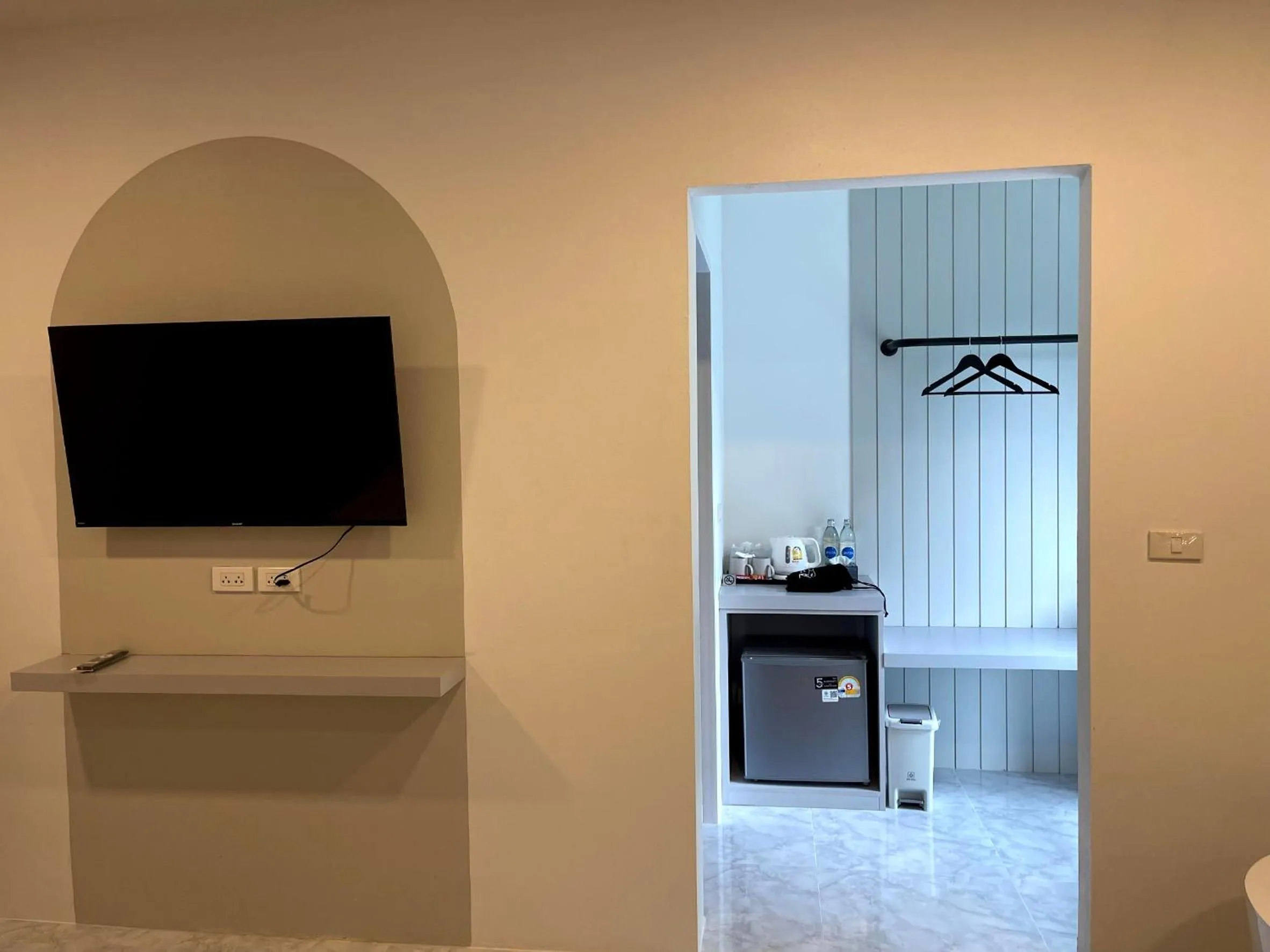 TV and multimedia in The Target Hotel chaingrai