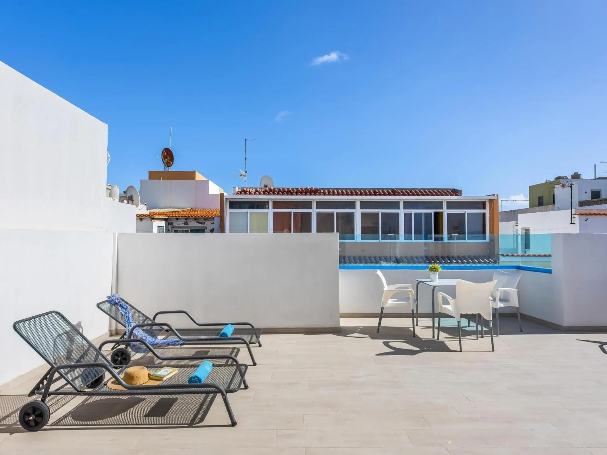 OKEANOS Eco Guest House