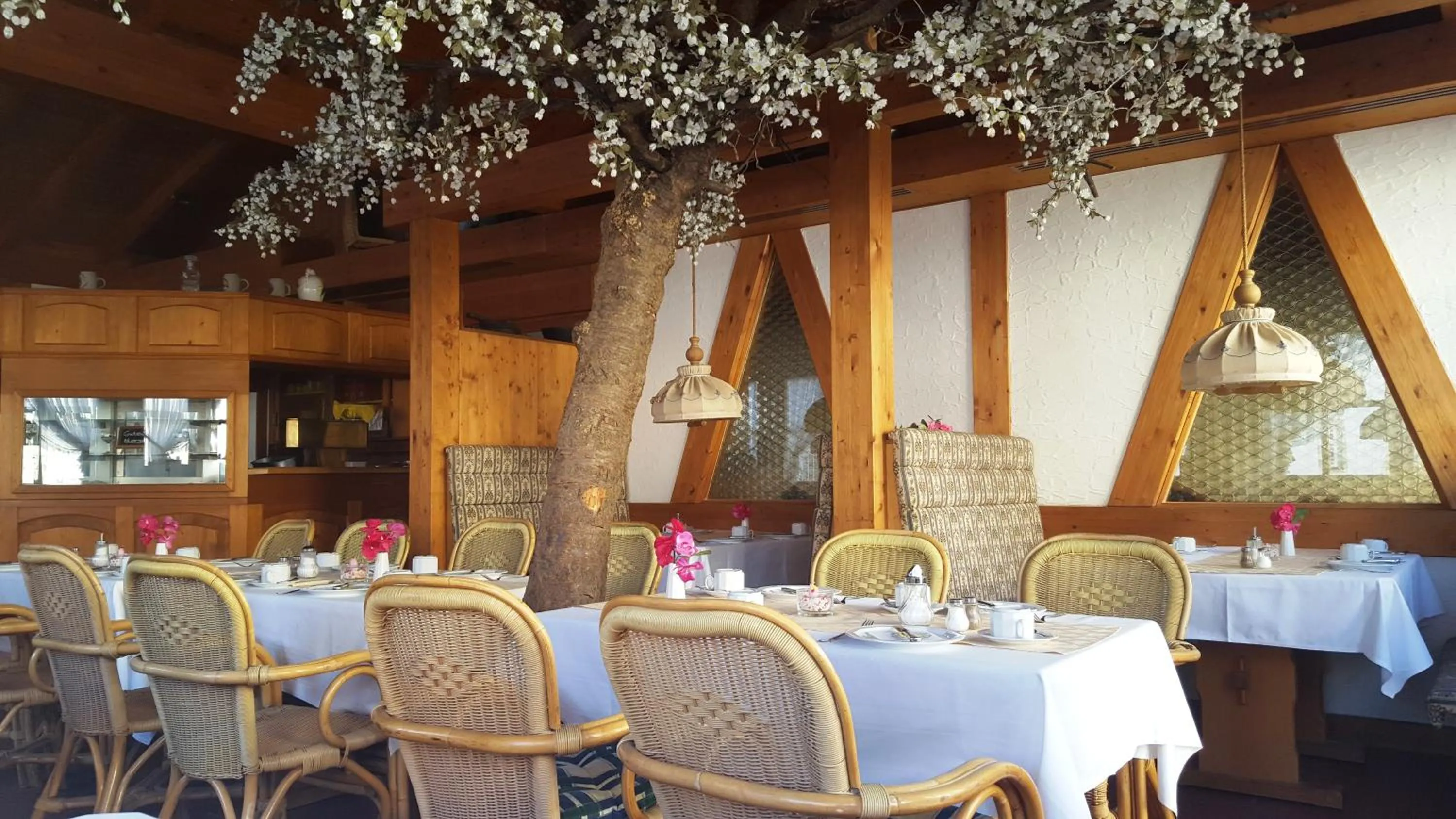 Restaurant/places to eat in Meister BÄR HOTEL Bayreuth