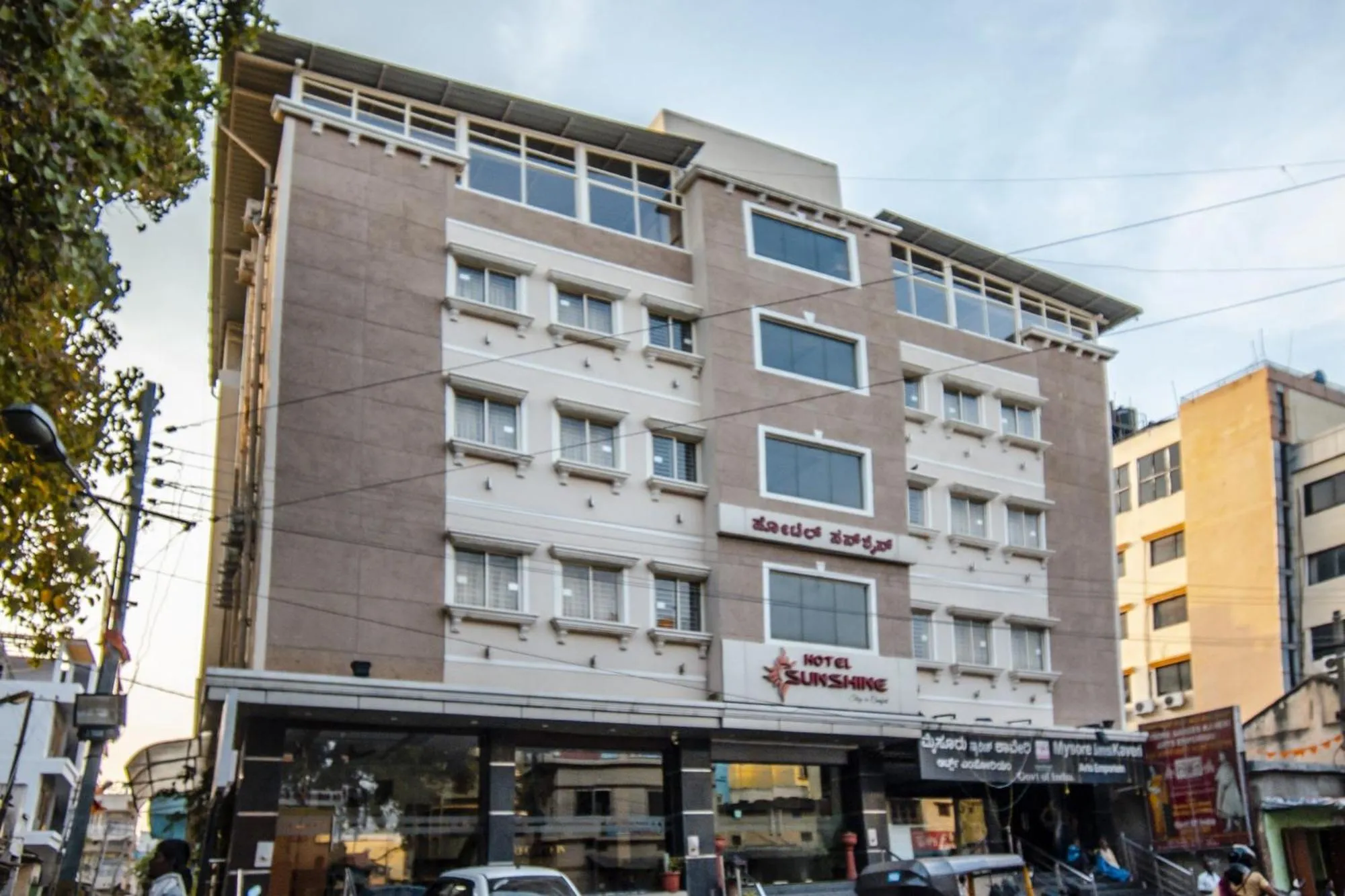 Facade/entrance in Hotel Sunshine