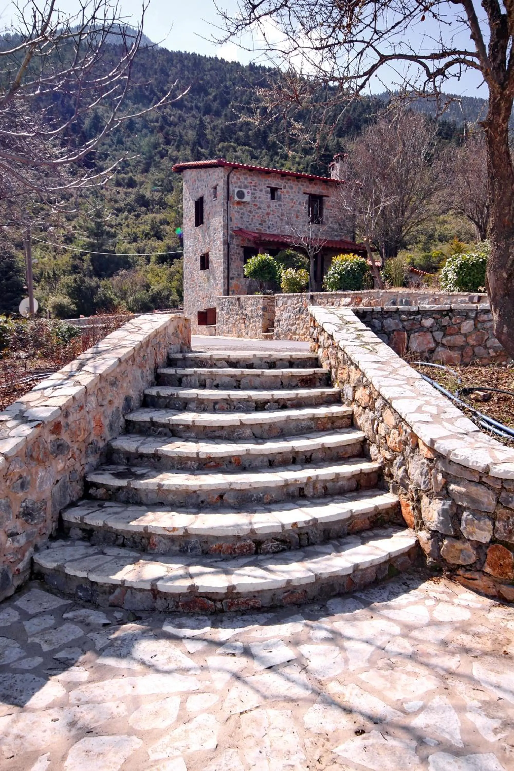 Decorative detail in Menalia Villas & Suites ΚΤΗΜΑ ΚΟΥΜΠΟΥΡΗ