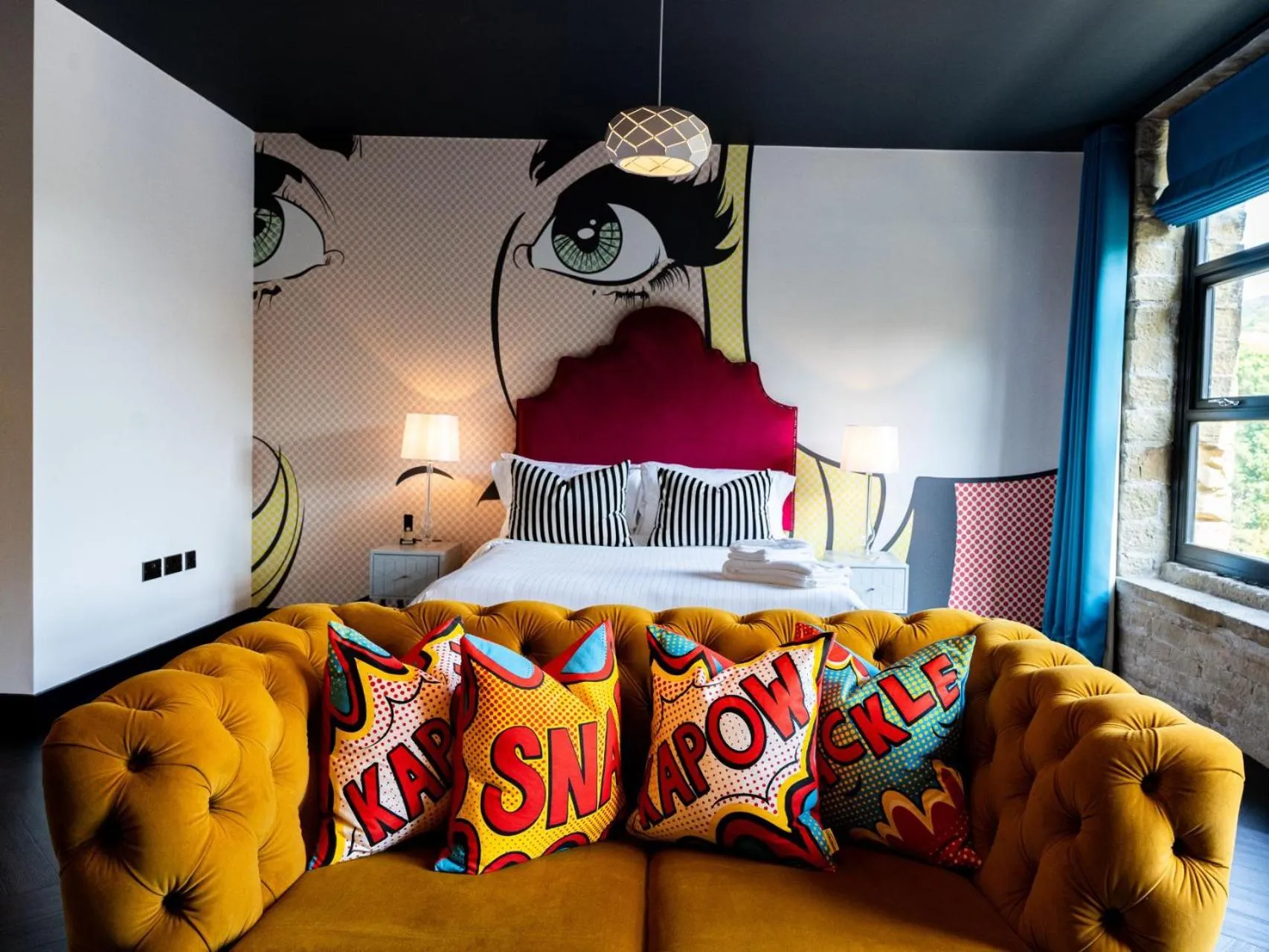 Bed in Bowers Mill Aparthotel