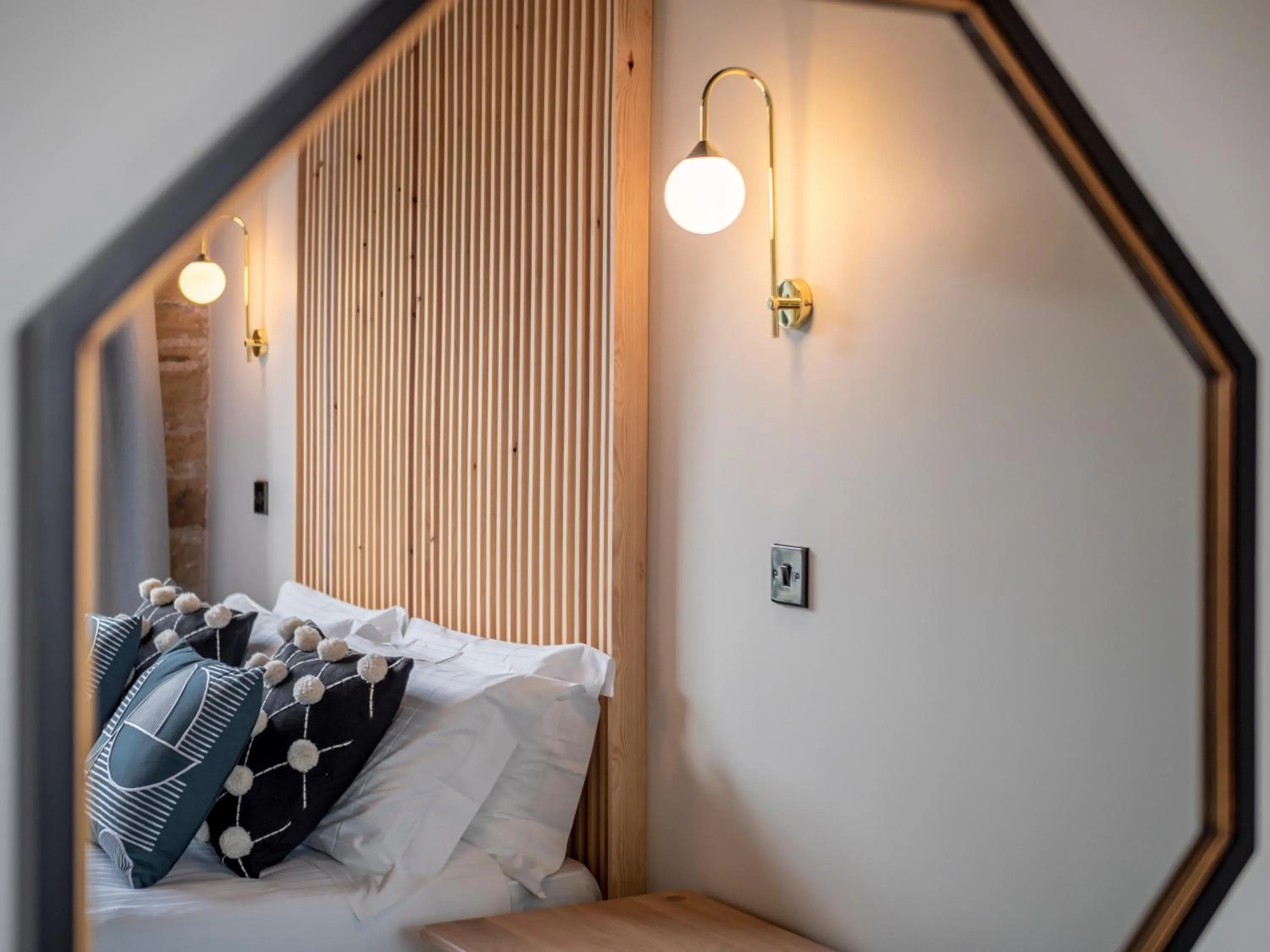 Bed in Bowers Mill Aparthotel