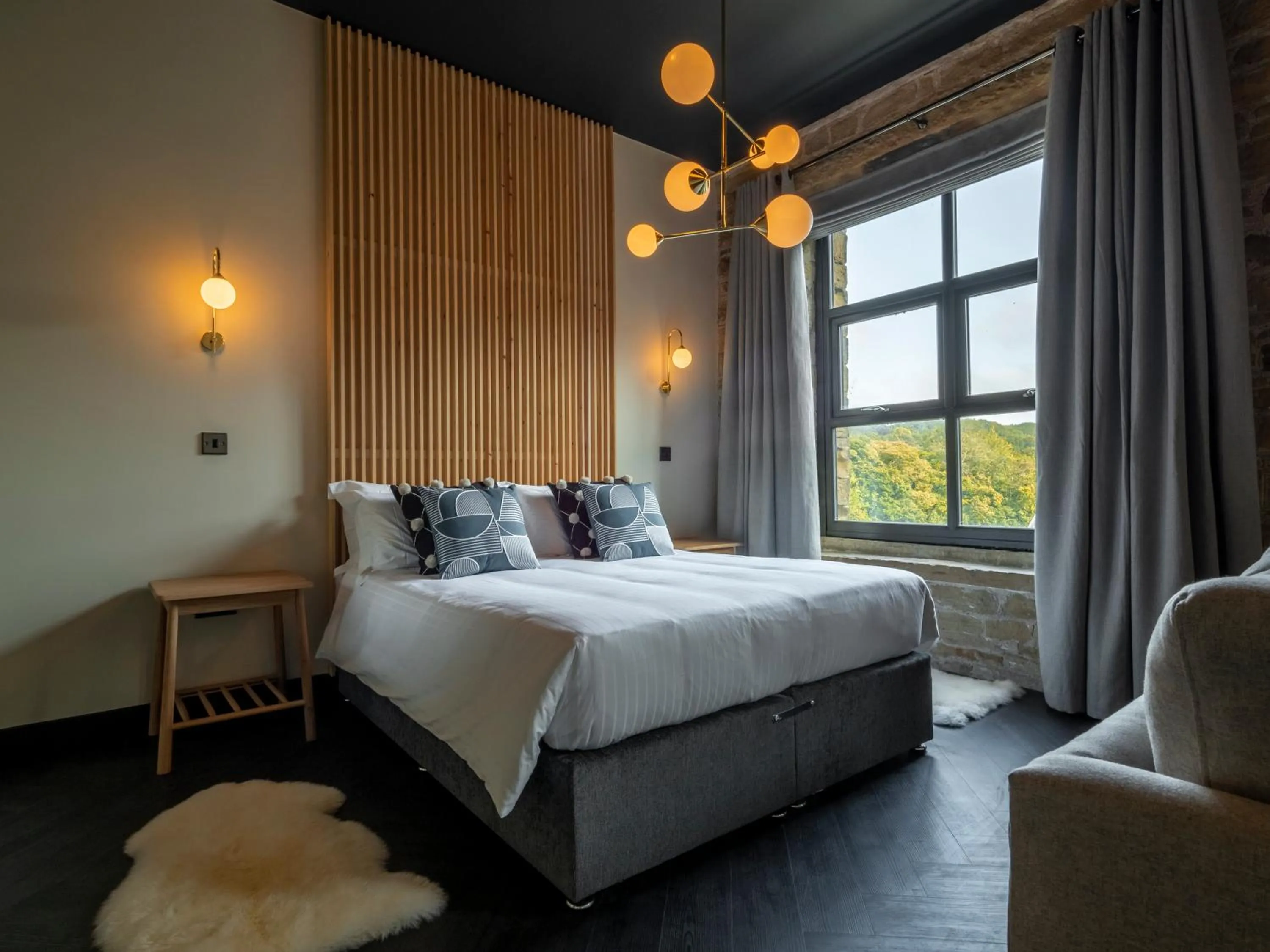 Bed in Bowers Mill Aparthotel