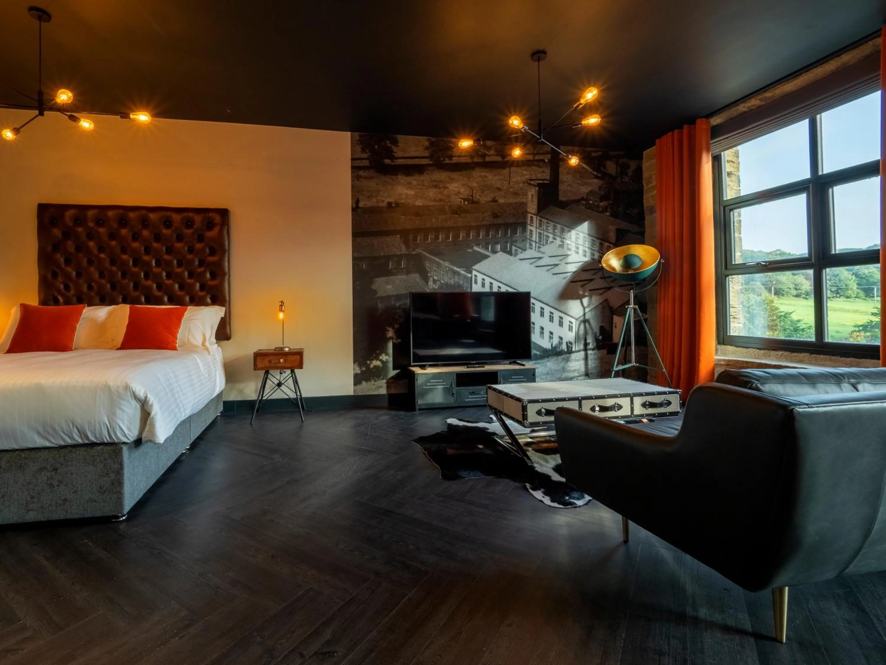 Bed in Bowers Mill Aparthotel