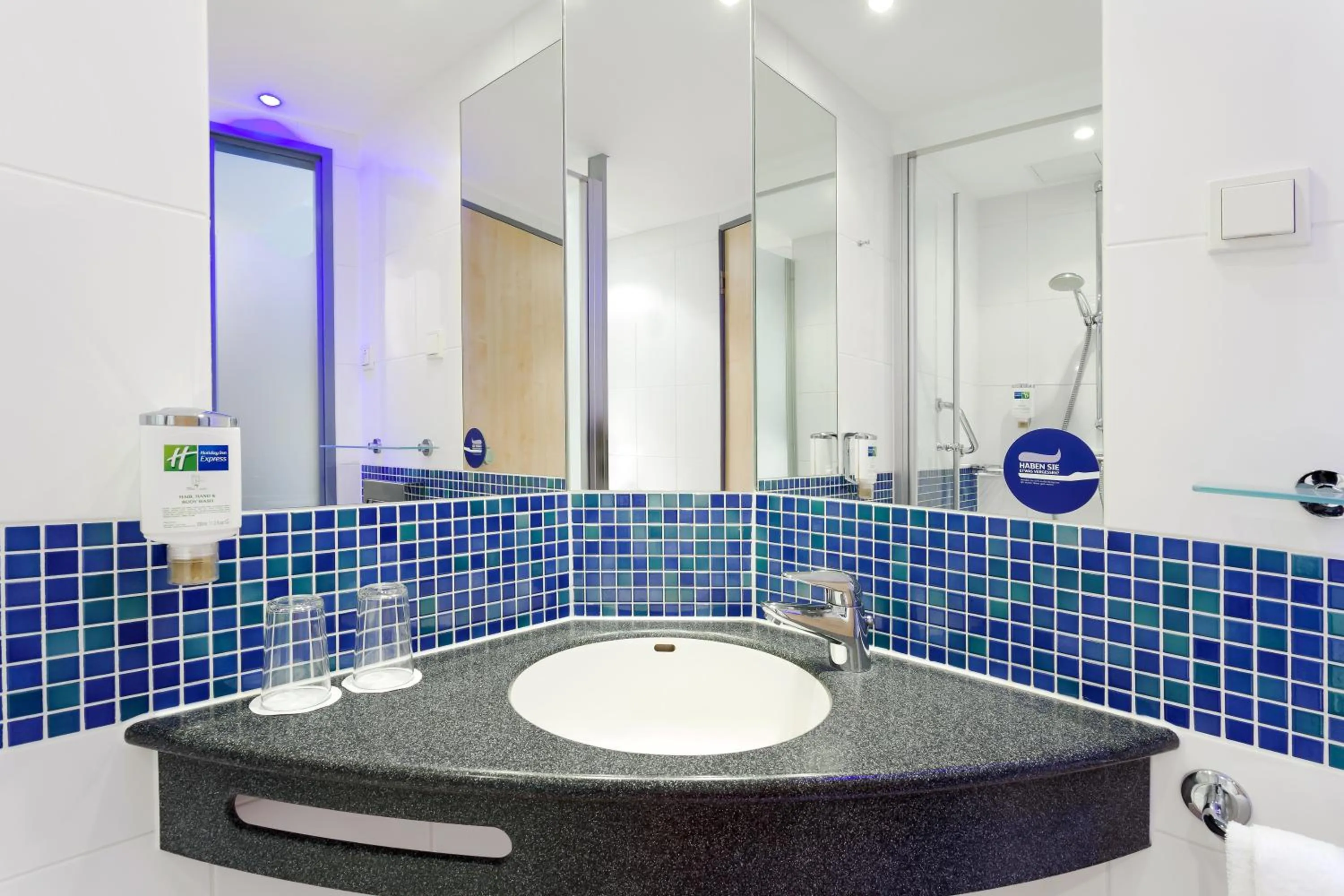 Photo of the whole room in Holiday Inn Express Nürnberg-Schwabach