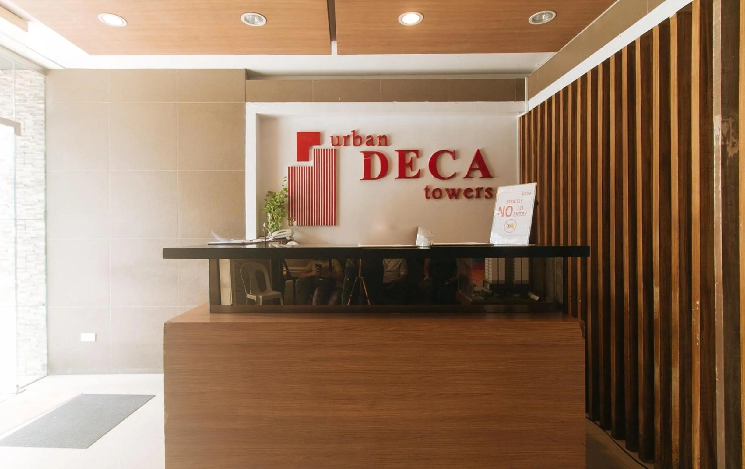 Lobby or reception in Eimy's Place at Urban Deca Mandaluyong by RedDoorz