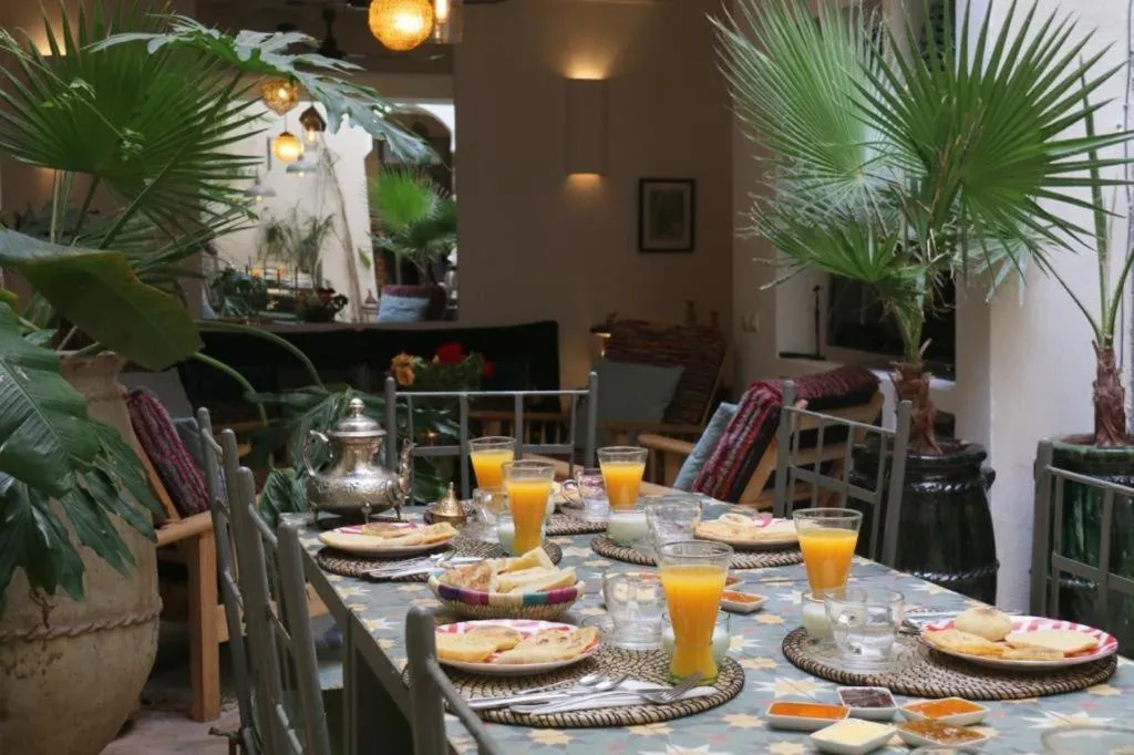 Food and drinks in Riad 103 Medina Pool and Hammam