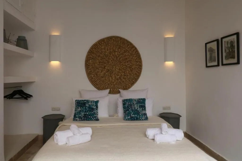 Bed in Riad 103 Medina Pool and Hammam