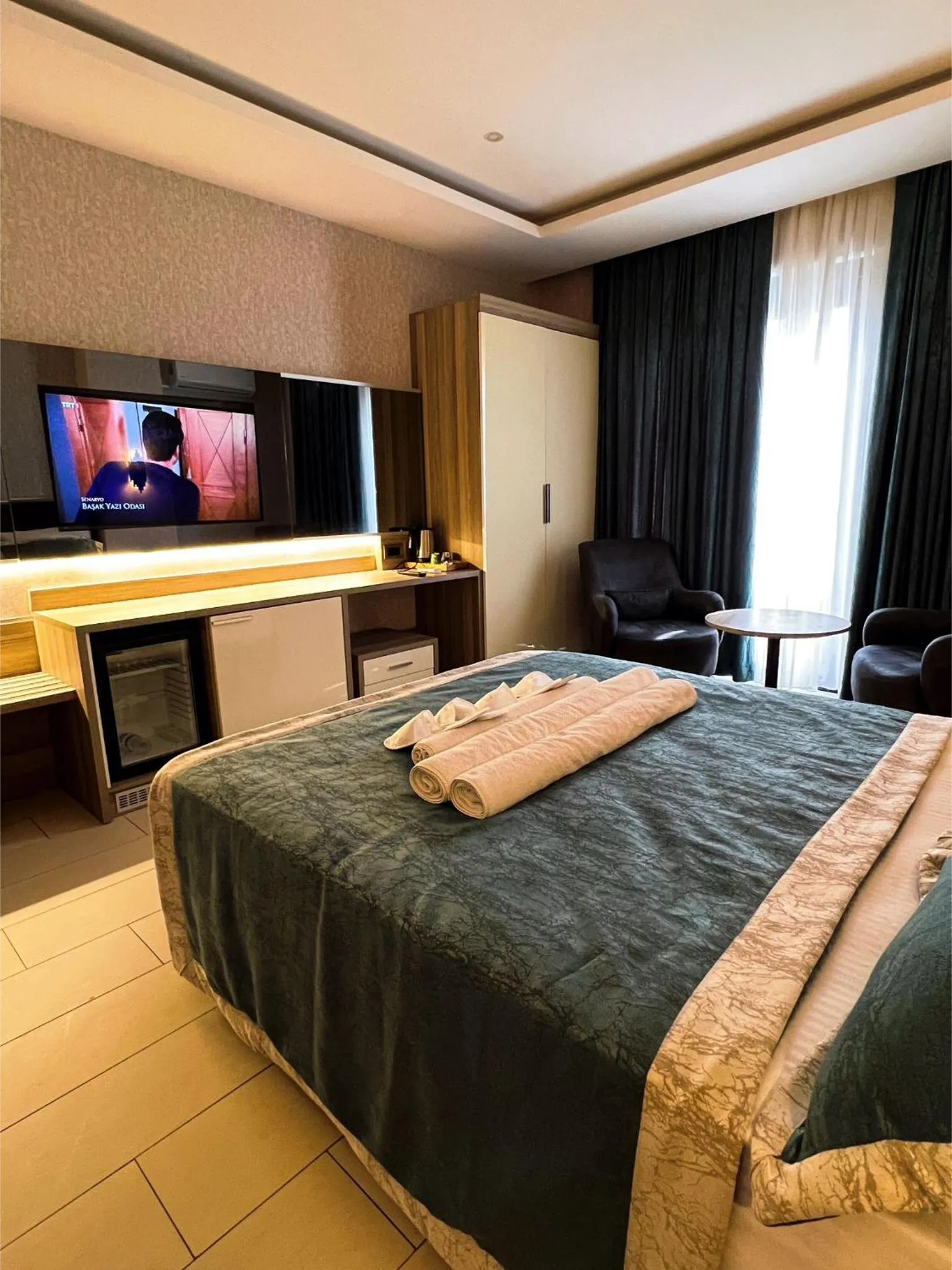 Photo of the whole room in RESTWON SUIT