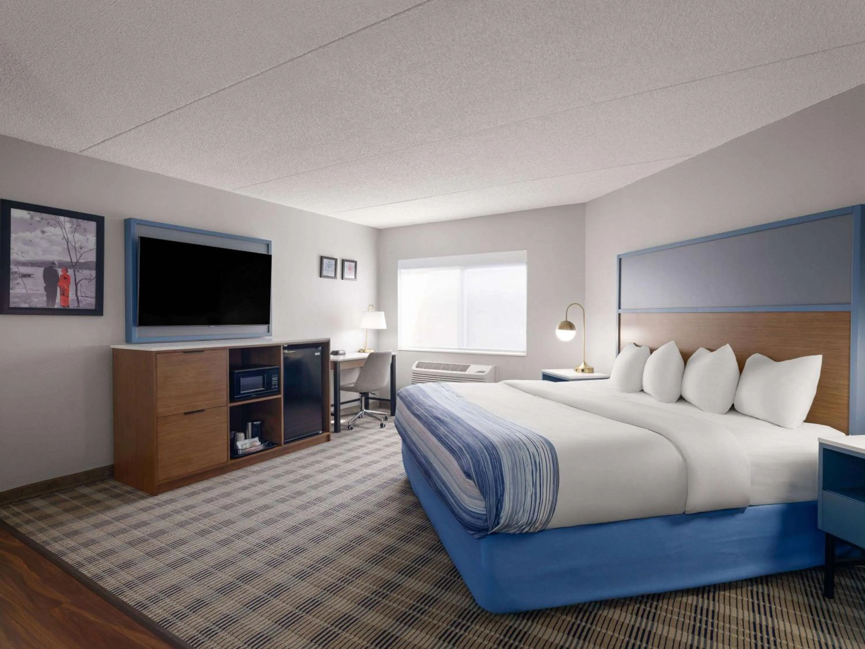 Photo of the whole room, Bed in AmericInn by Wyndham Shakopee Near Canterbury Park