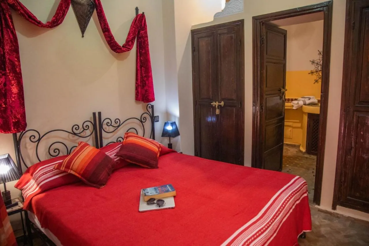 Bedroom, Bed in New Bahia