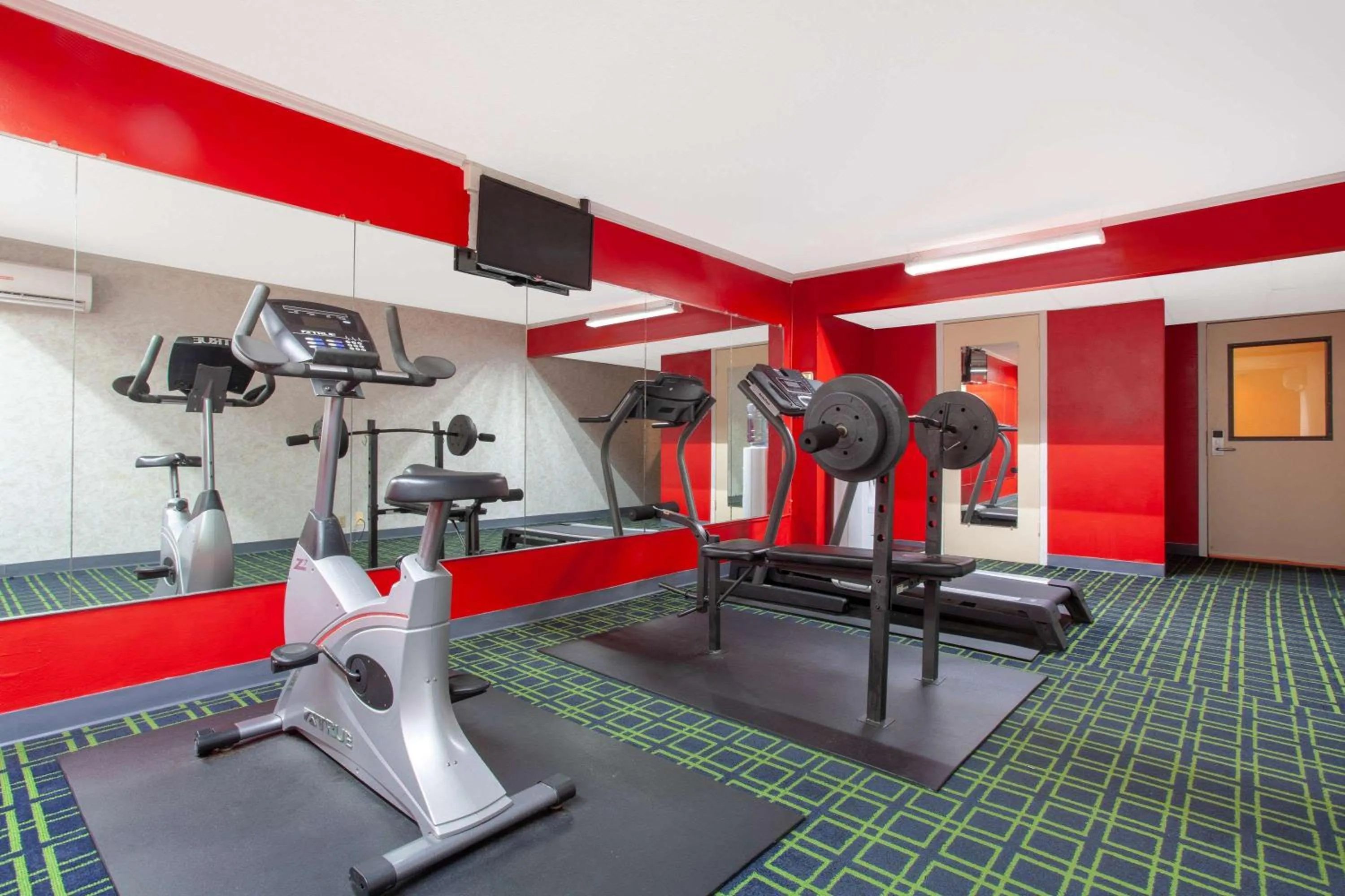 Fitness centre/facilities in Space Coast Hotel Titusville-Kennedy Space Center
