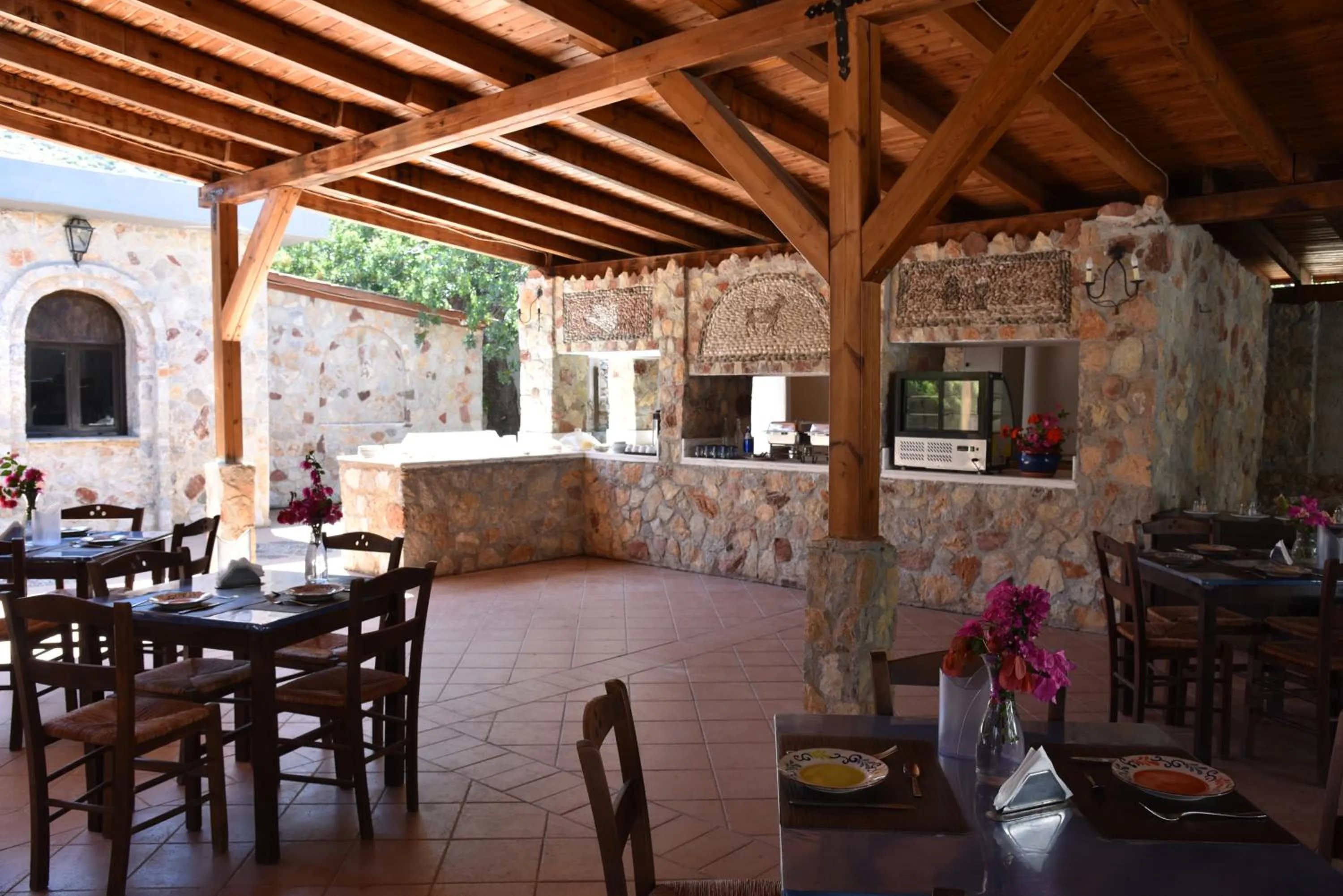 Restaurant/places to eat in Boutique Hotel Tilos Mare