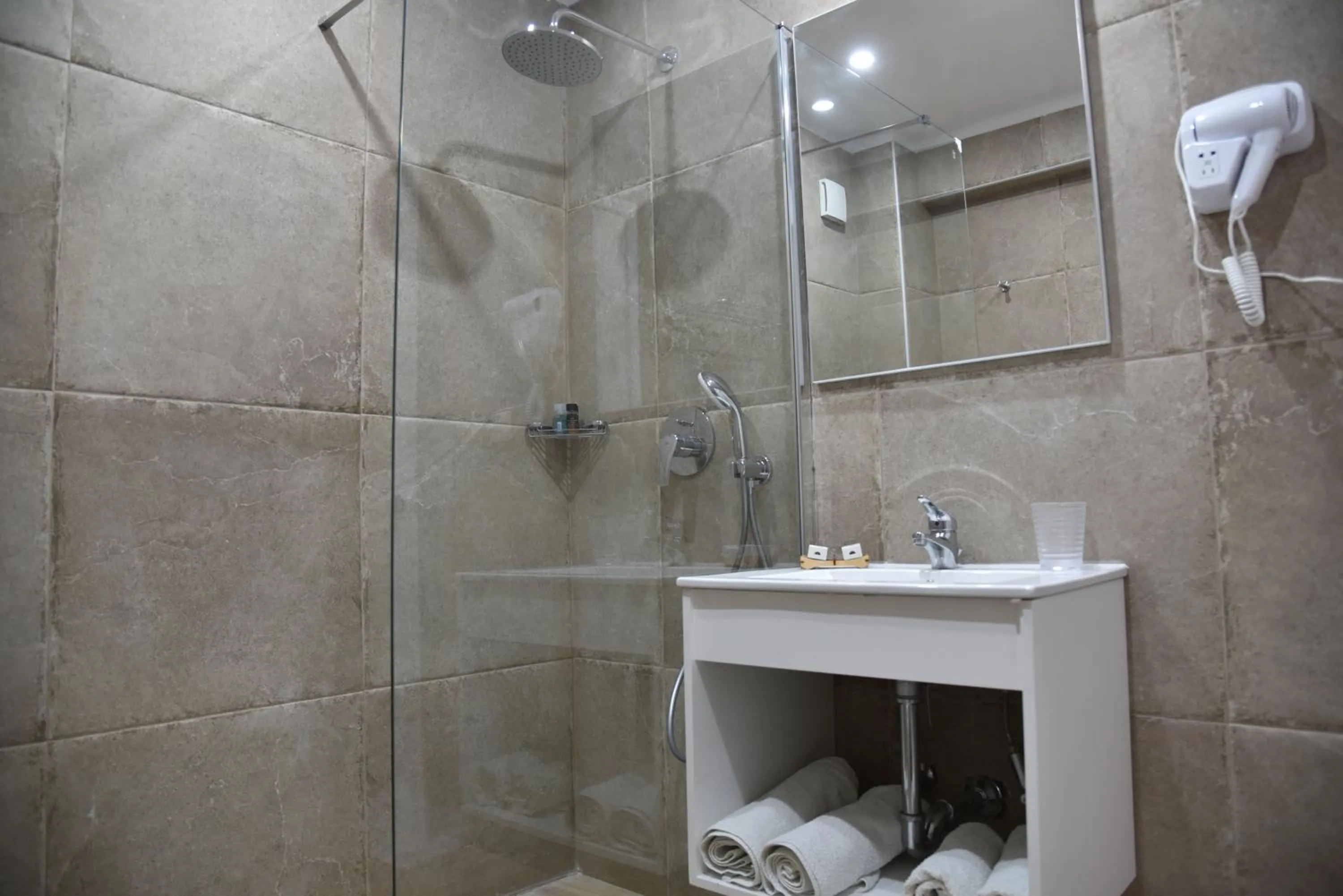 Shower in Boutique Hotel Tilos Mare
