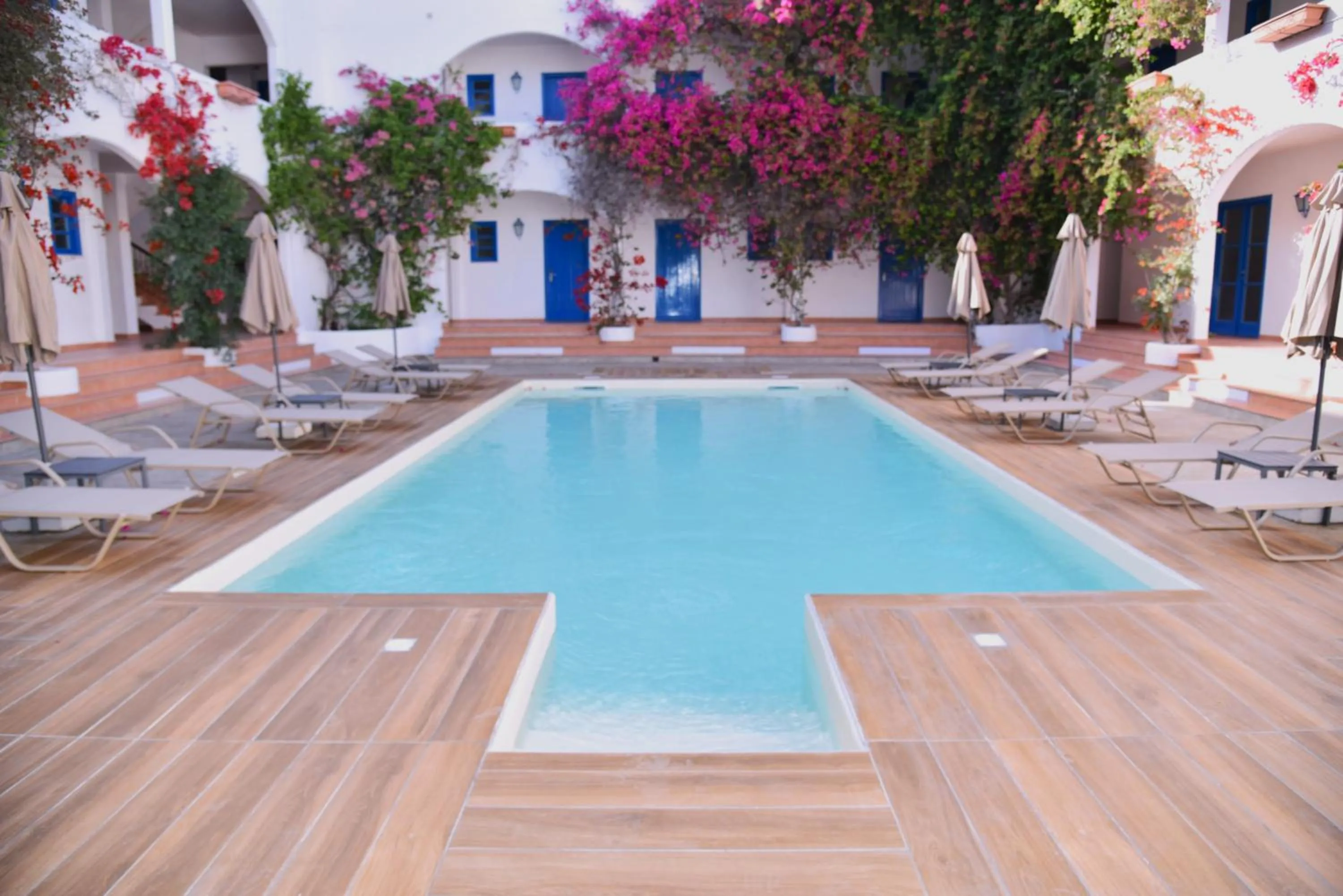 Swimming pool in Boutique Hotel Tilos Mare