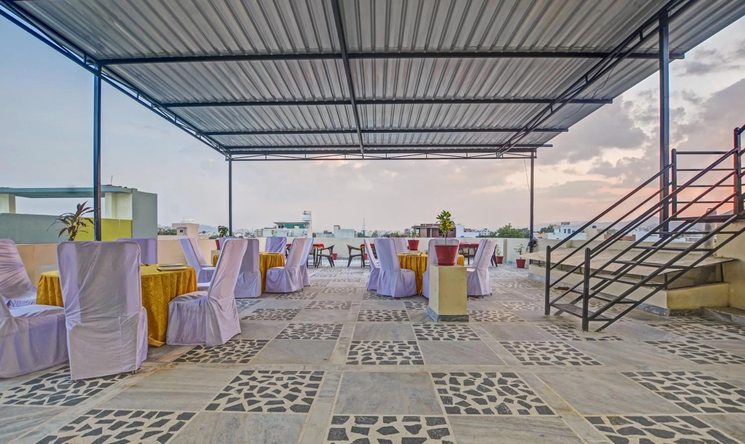 Hotel Vishvam Residency Udaipur