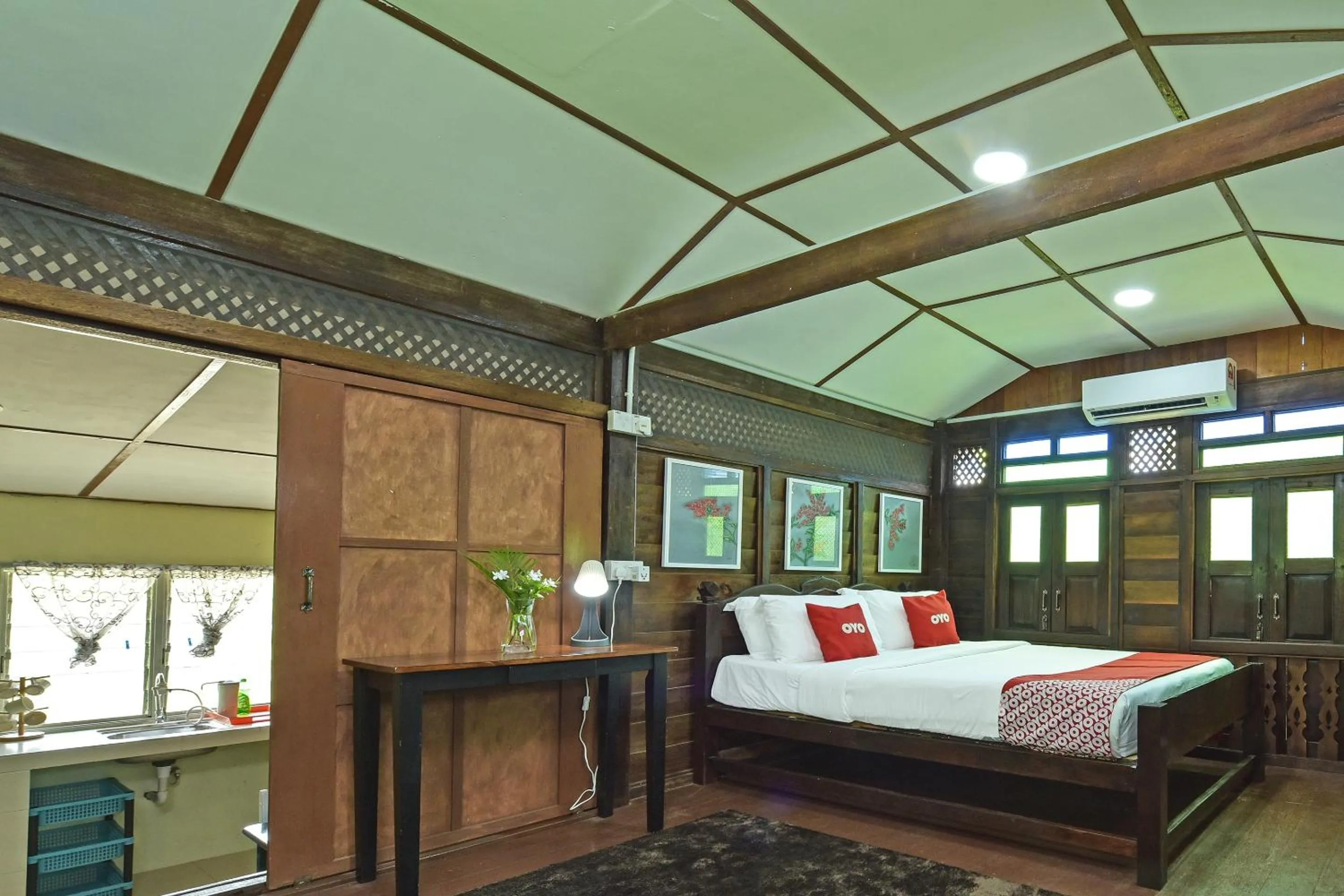 Bedroom in Collection O 90622 Sehijau Cenang