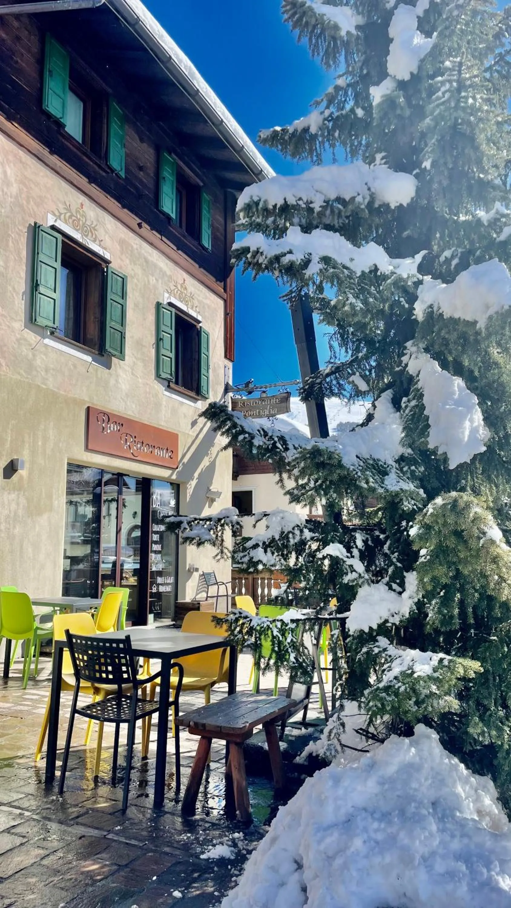 Property building in Hotel Pontiglia