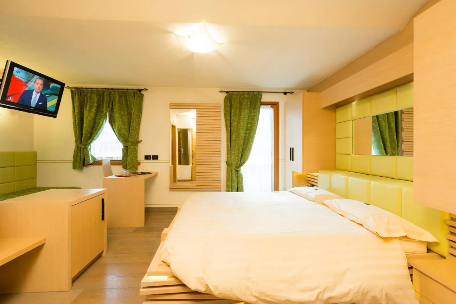 Bed in Hotel Pontiglia